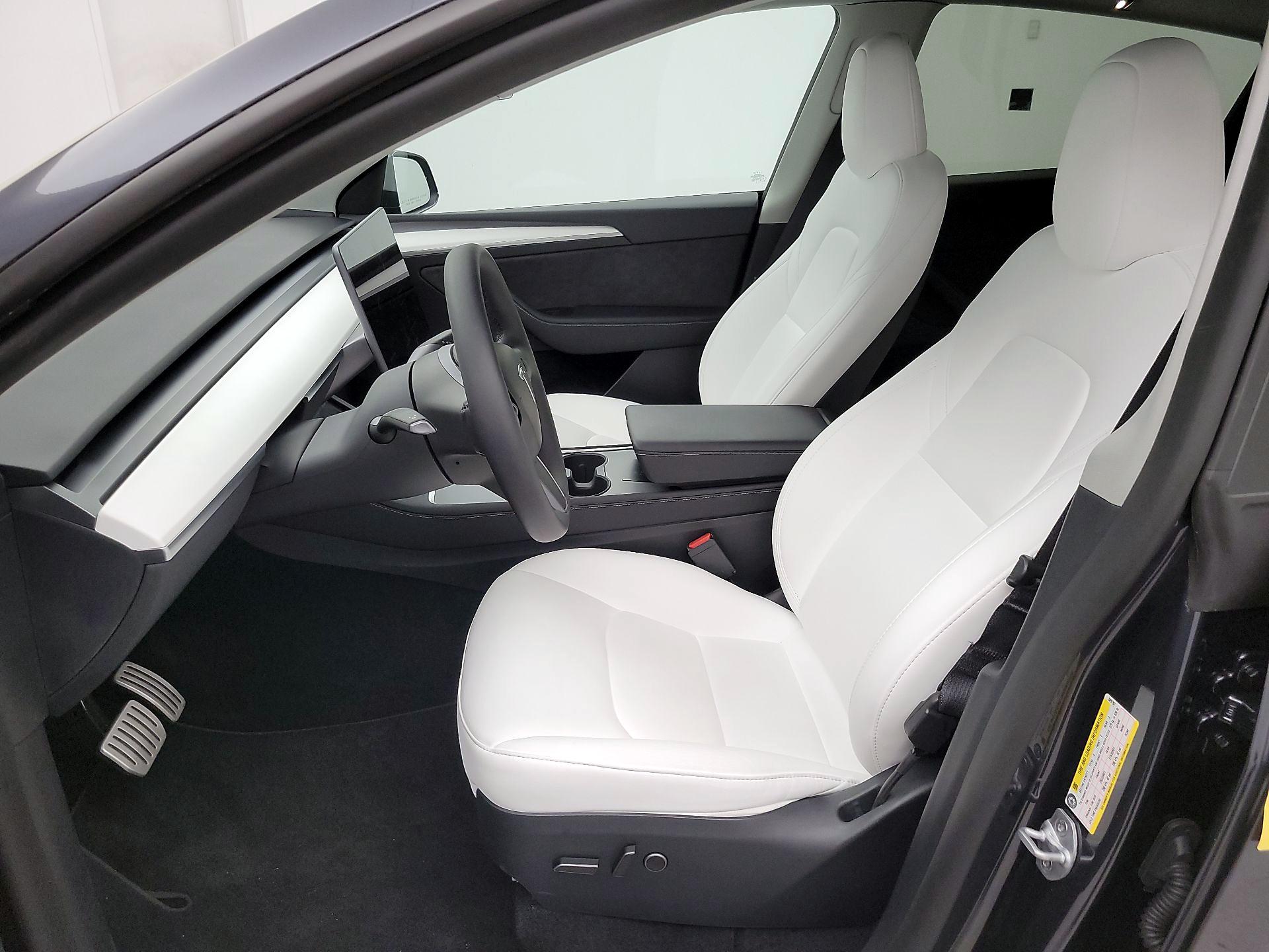 Thumbnail: 2024 Tesla Model Y - 11