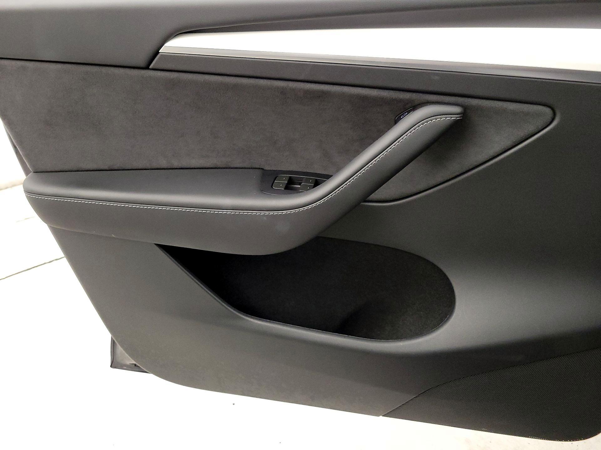 Thumbnail: 2024 Tesla Model Y - 12