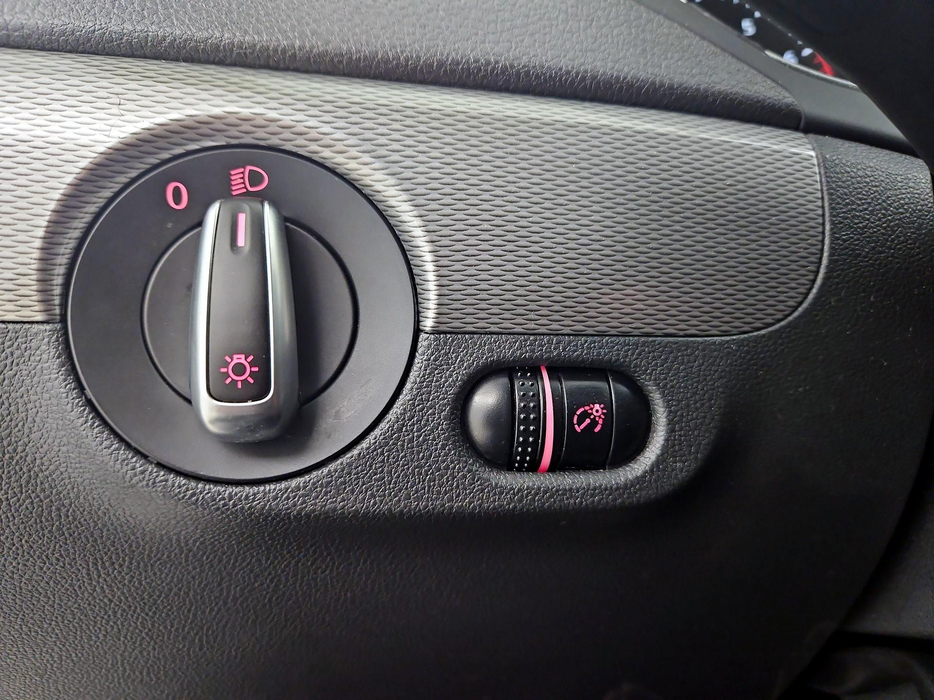 Thumbnail: 2016 Volkswagen Jetta - 13