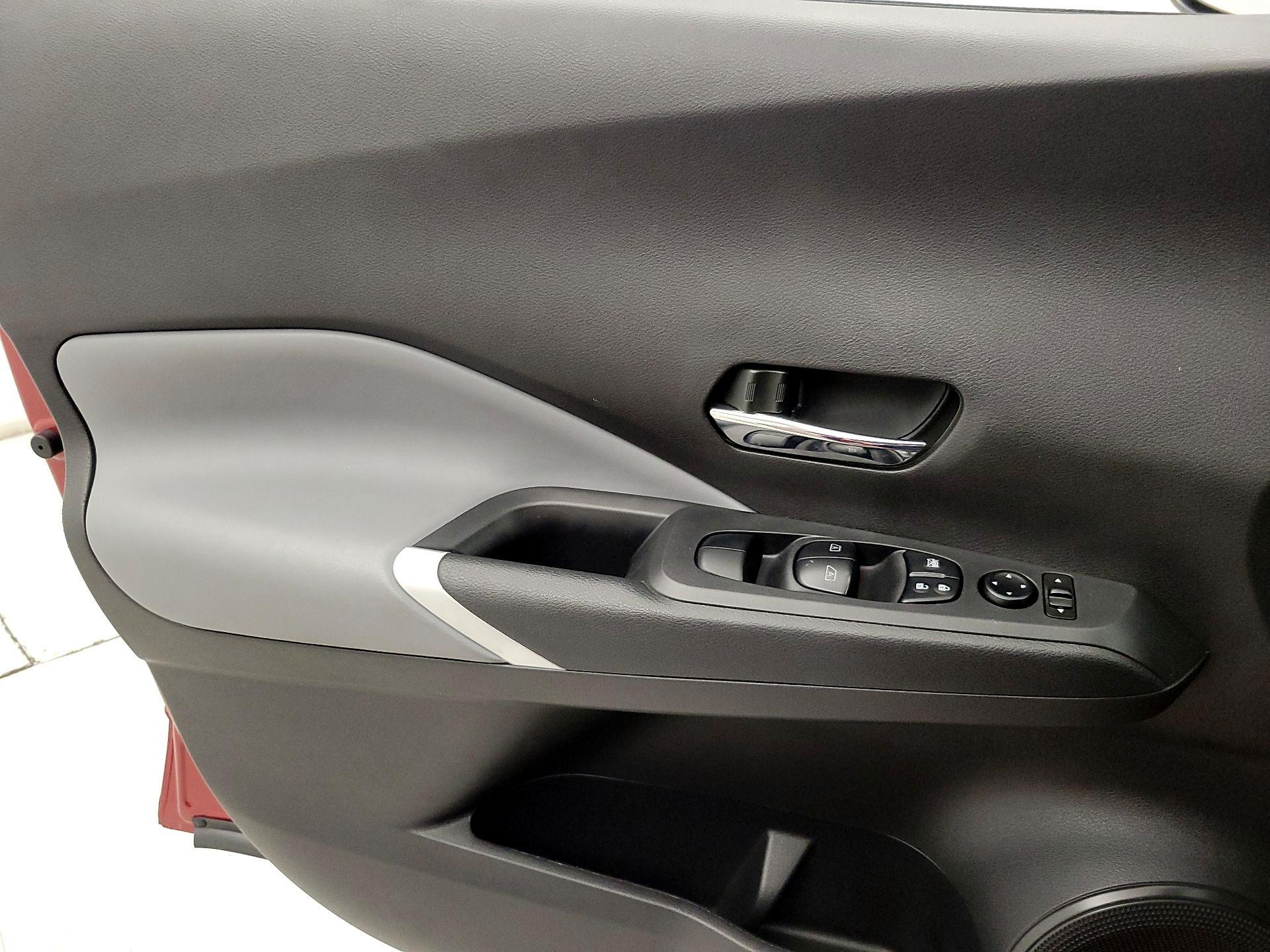 Thumbnail: 2024 Nissan Kicks - 12