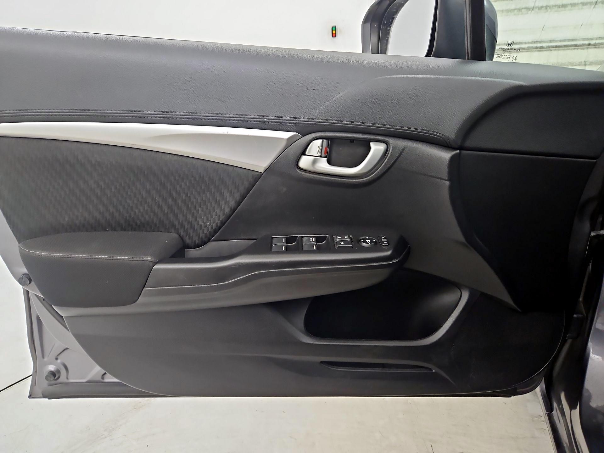 Thumbnail: 2015 Honda Civic - 12