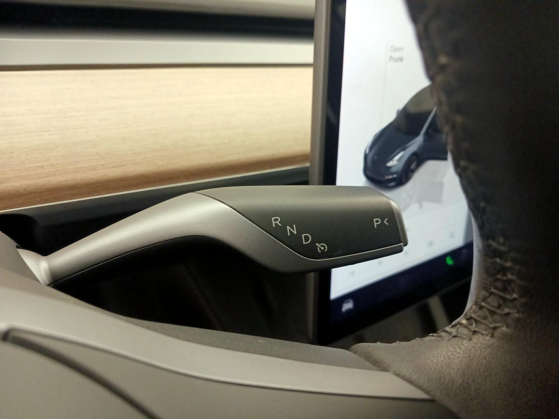 Thumbnail: 2023 Tesla Model 3 - 17