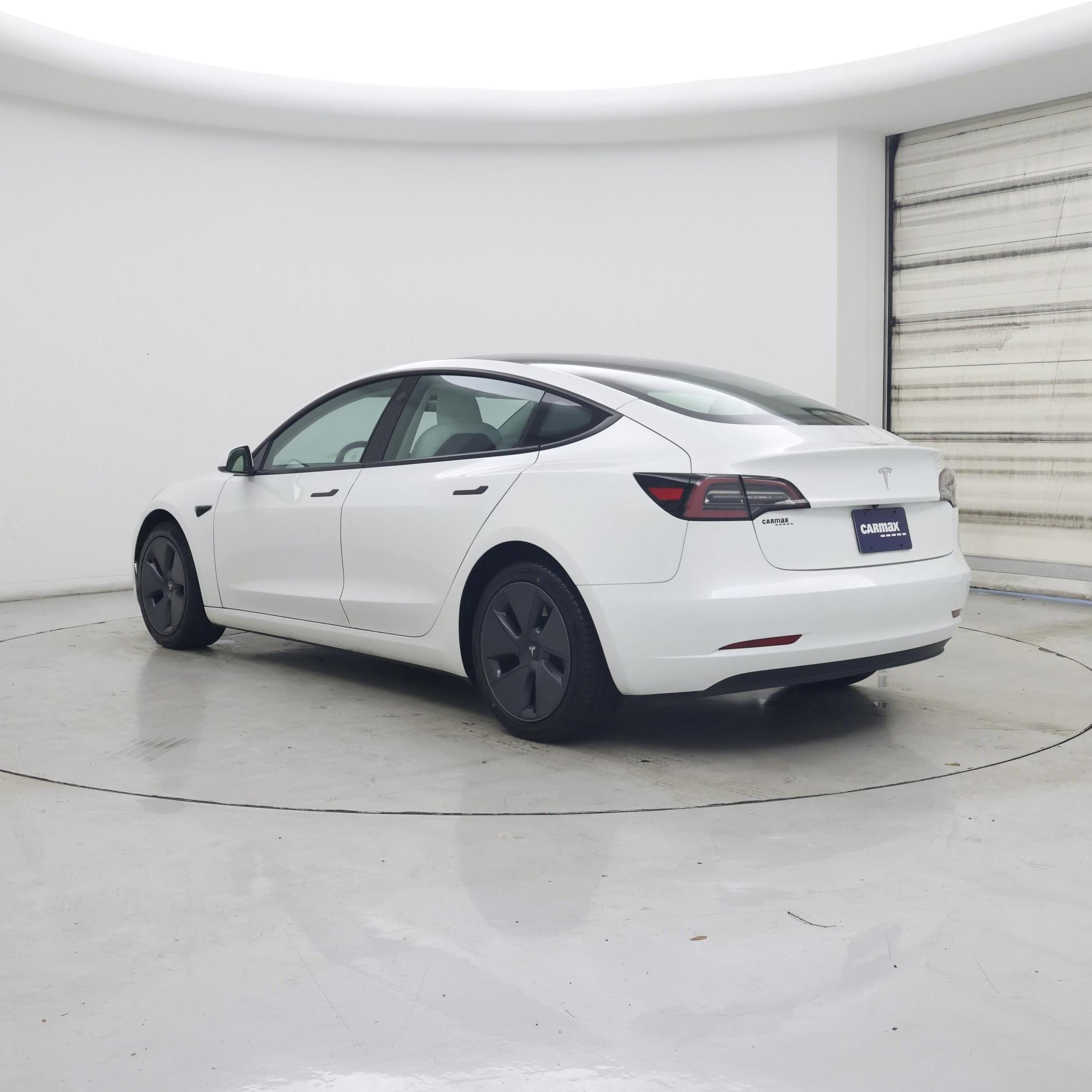 Thumbnail: 2023 Tesla Model 3 - 2