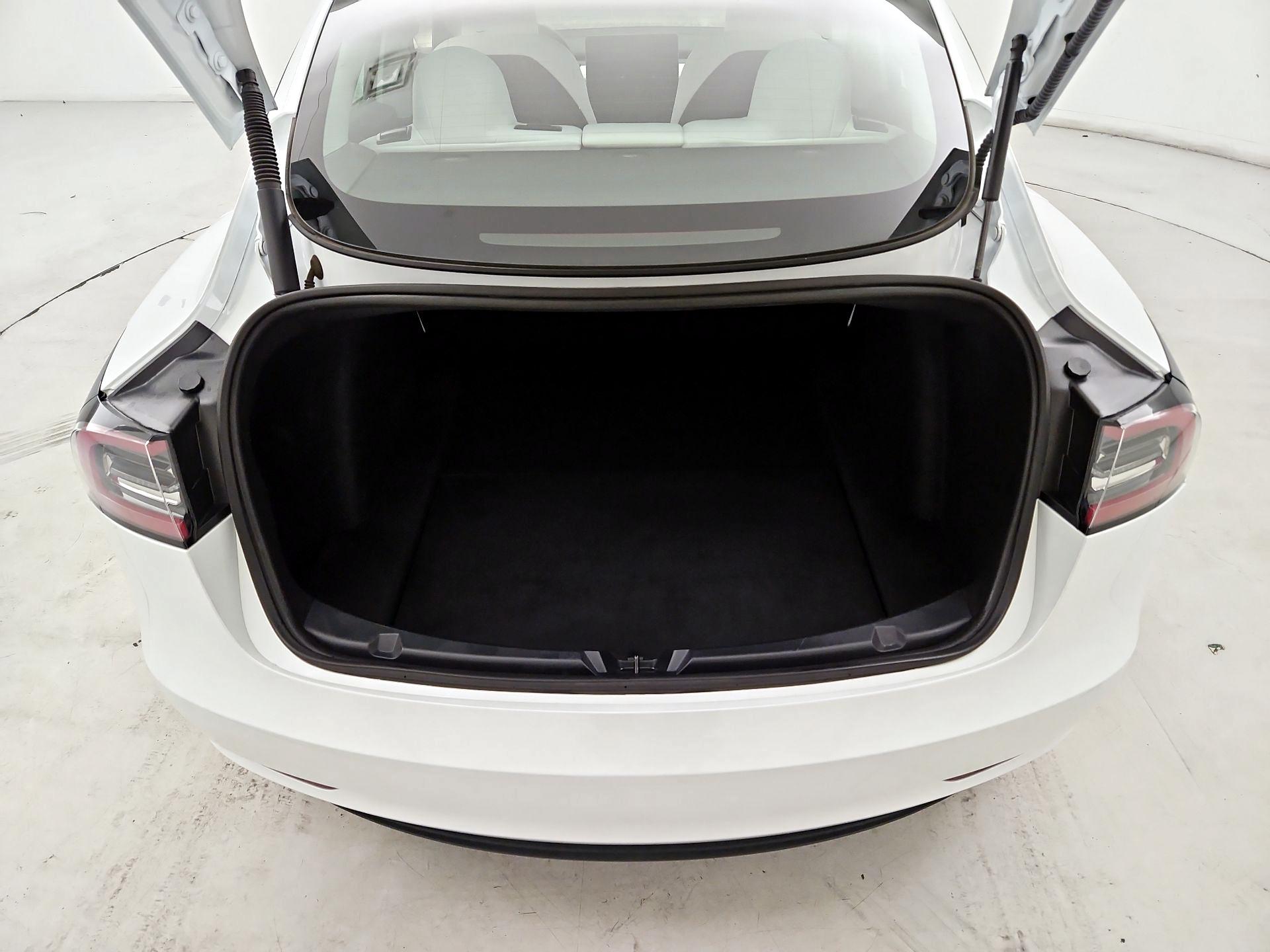 Thumbnail: 2023 Tesla Model 3 - 20