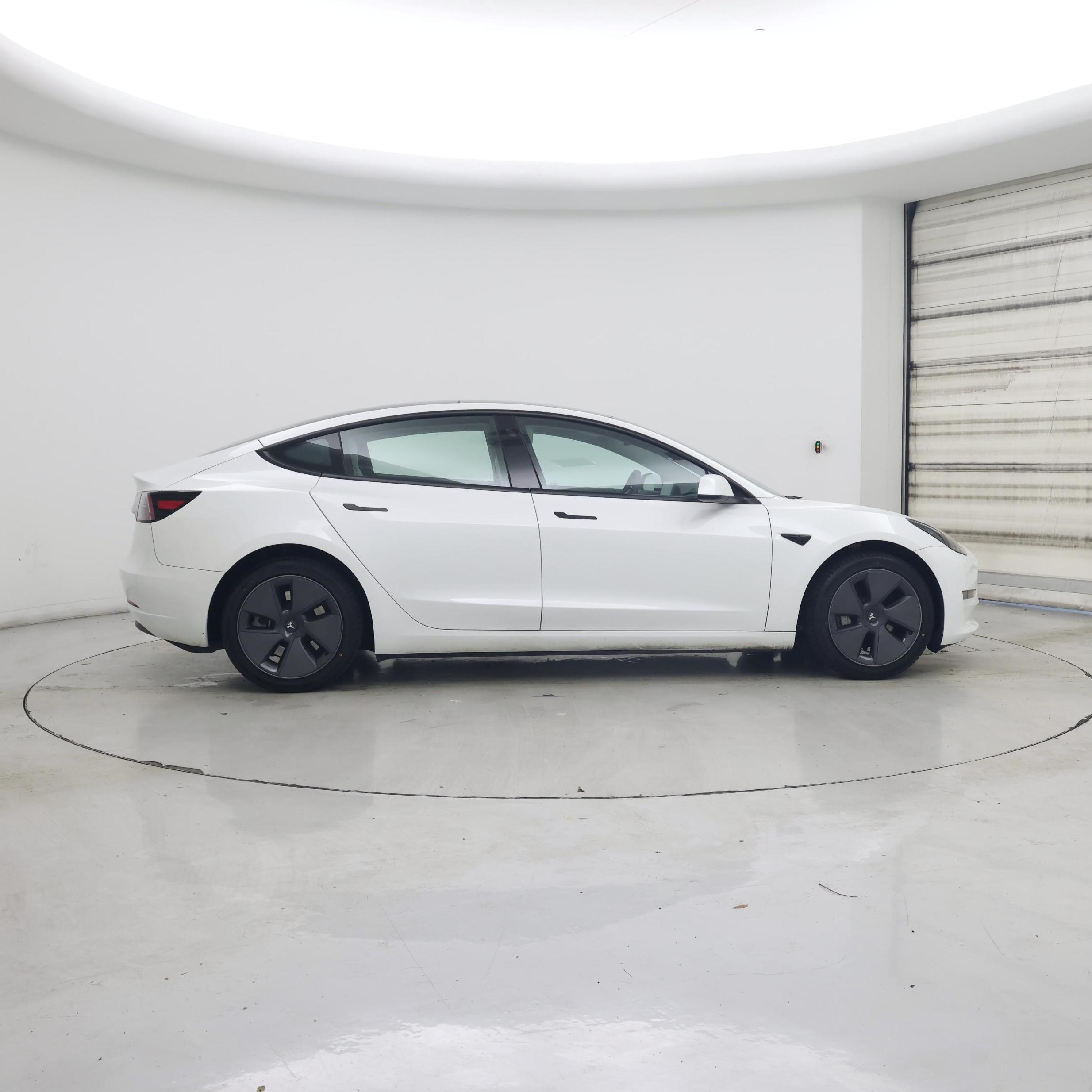 Thumbnail: 2023 Tesla Model 3 - 7