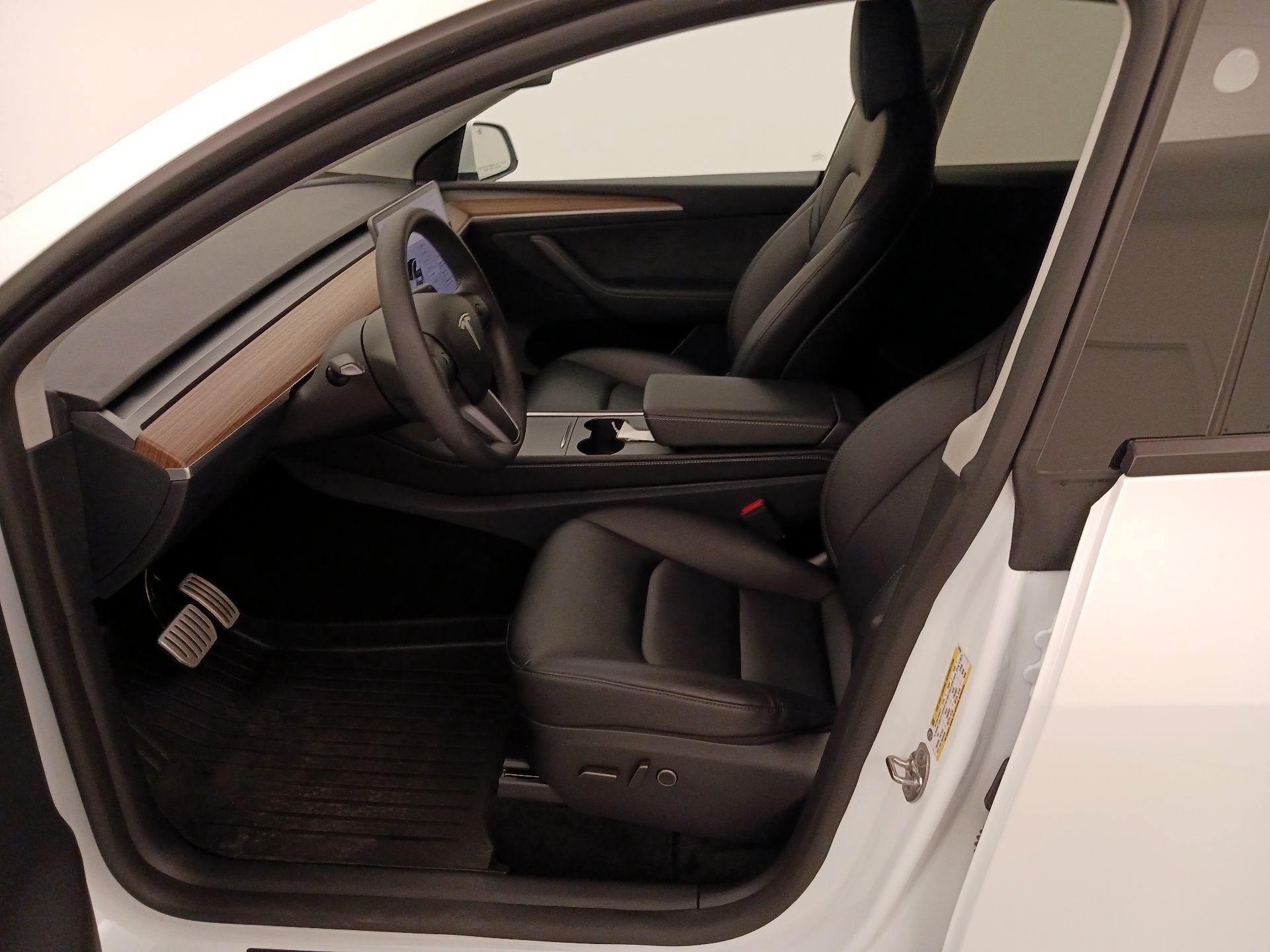 Thumbnail: 2025 Tesla Model Y - 11