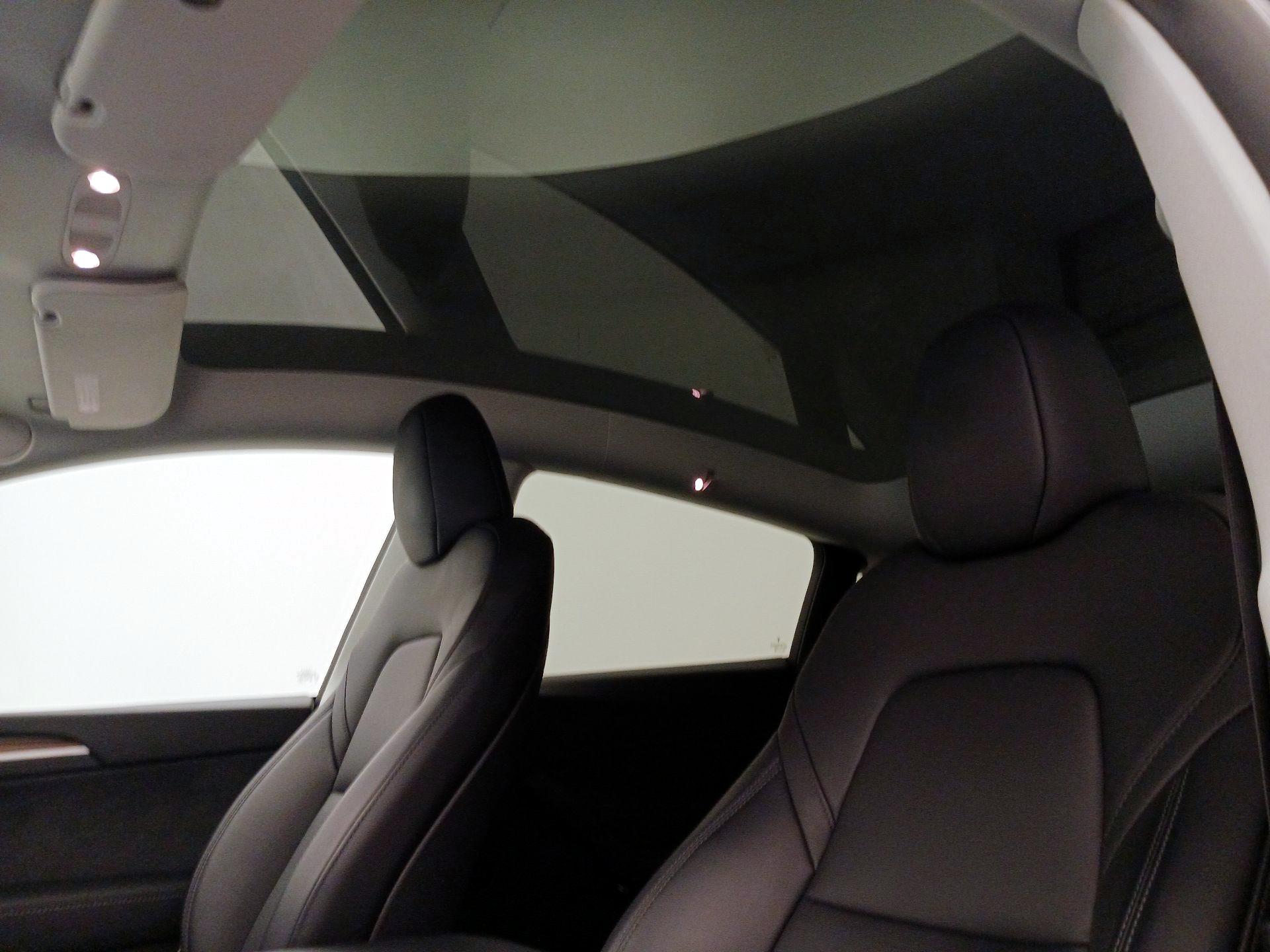 Thumbnail: 2025 Tesla Model Y - 18