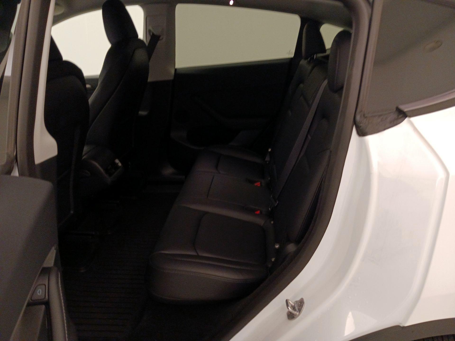 Thumbnail: 2025 Tesla Model Y - 19