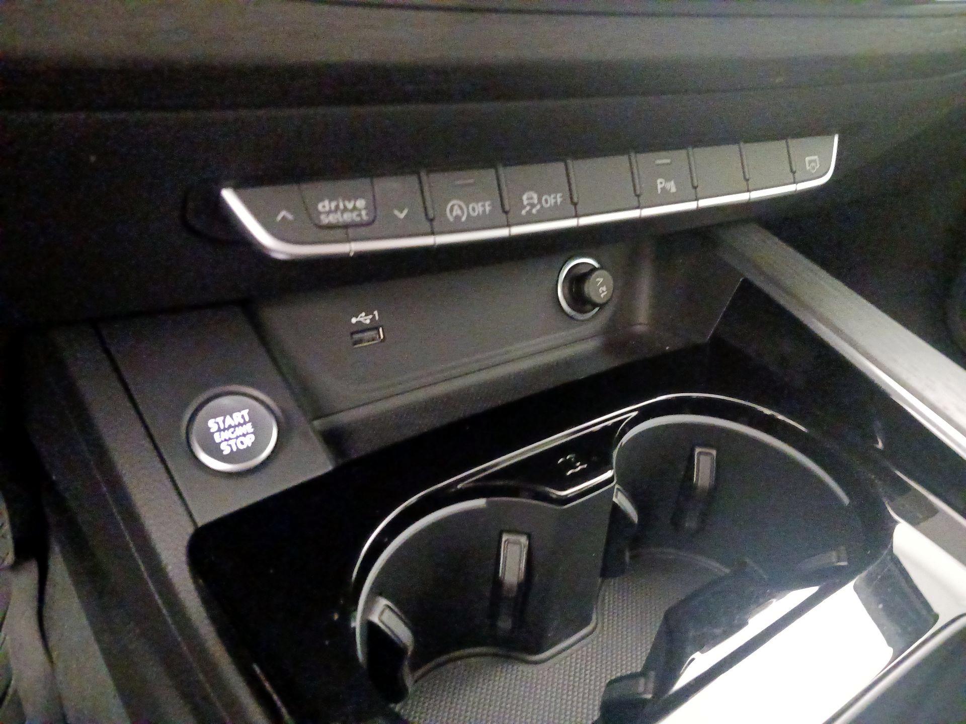 Thumbnail: 2021 Audi A4 - 18