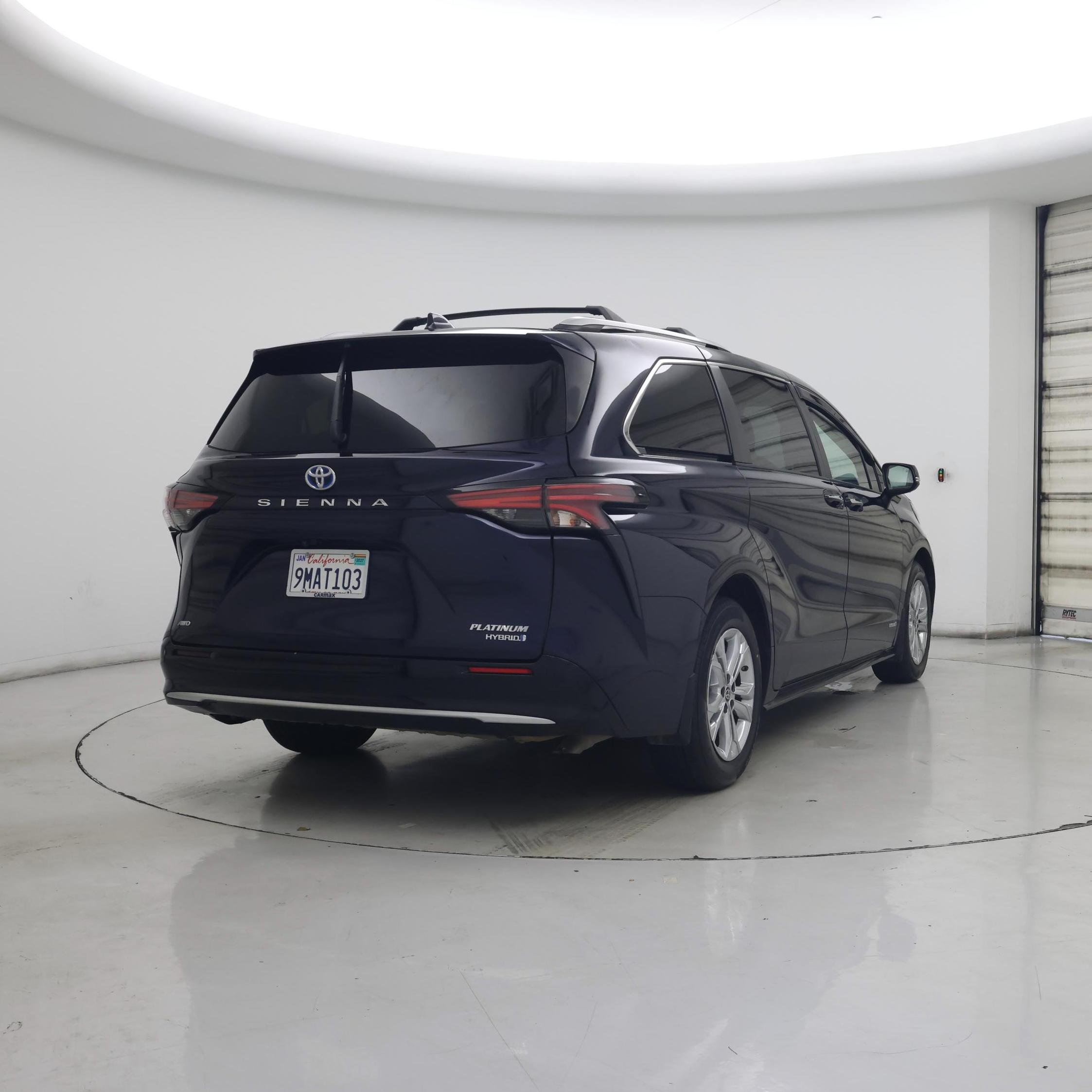 Thumbnail: 2021 Toyota Sienna - 8
