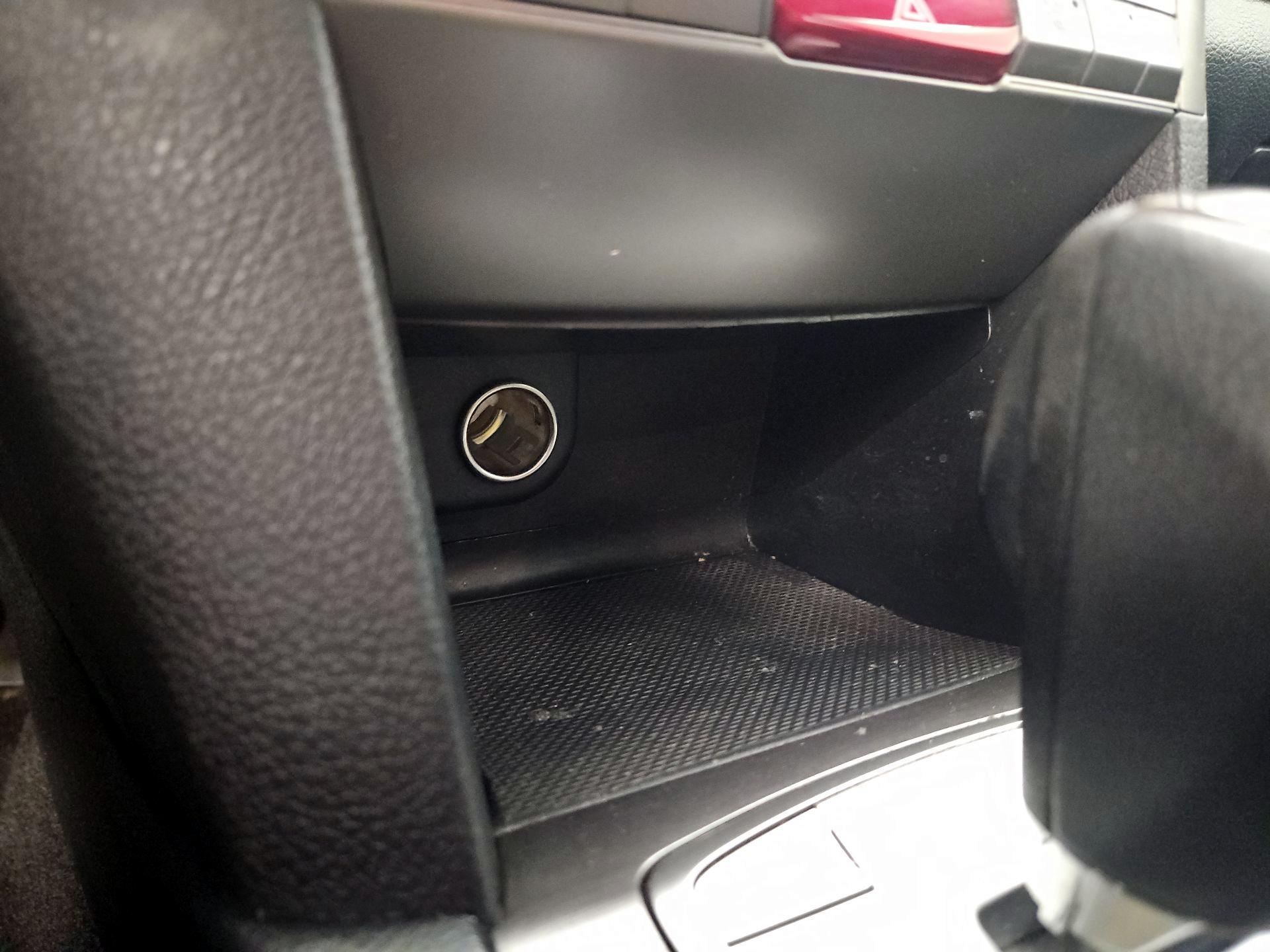 Thumbnail: 2014 Subaru Legacy - 18