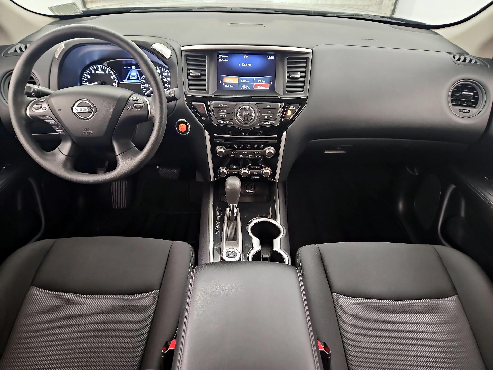 Thumbnail: 2020 Nissan Pathfinder - 9