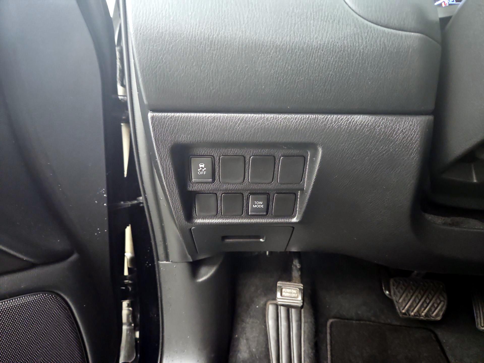 Thumbnail: 2020 Nissan Pathfinder - 13