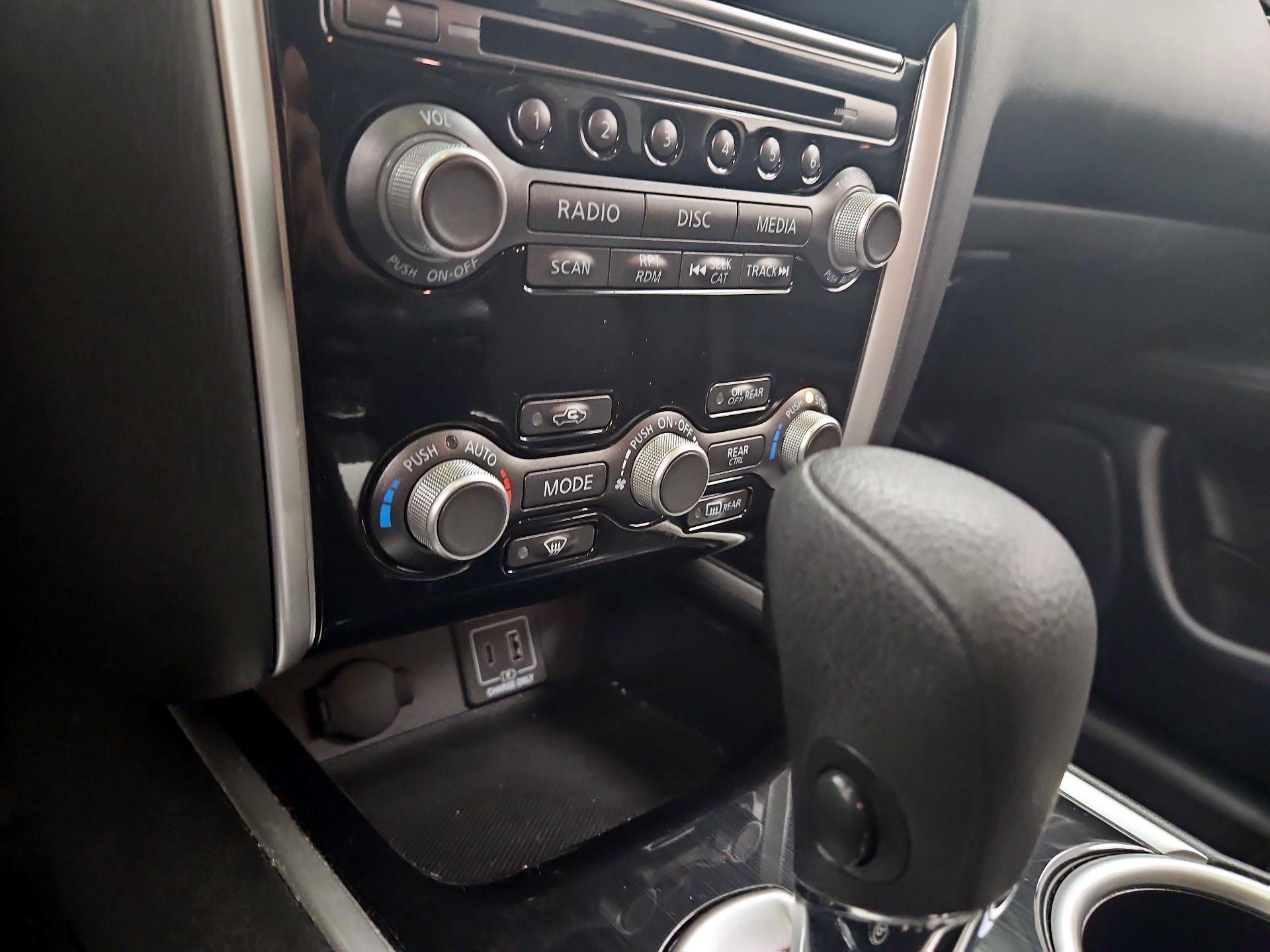 Thumbnail: 2020 Nissan Pathfinder - 16