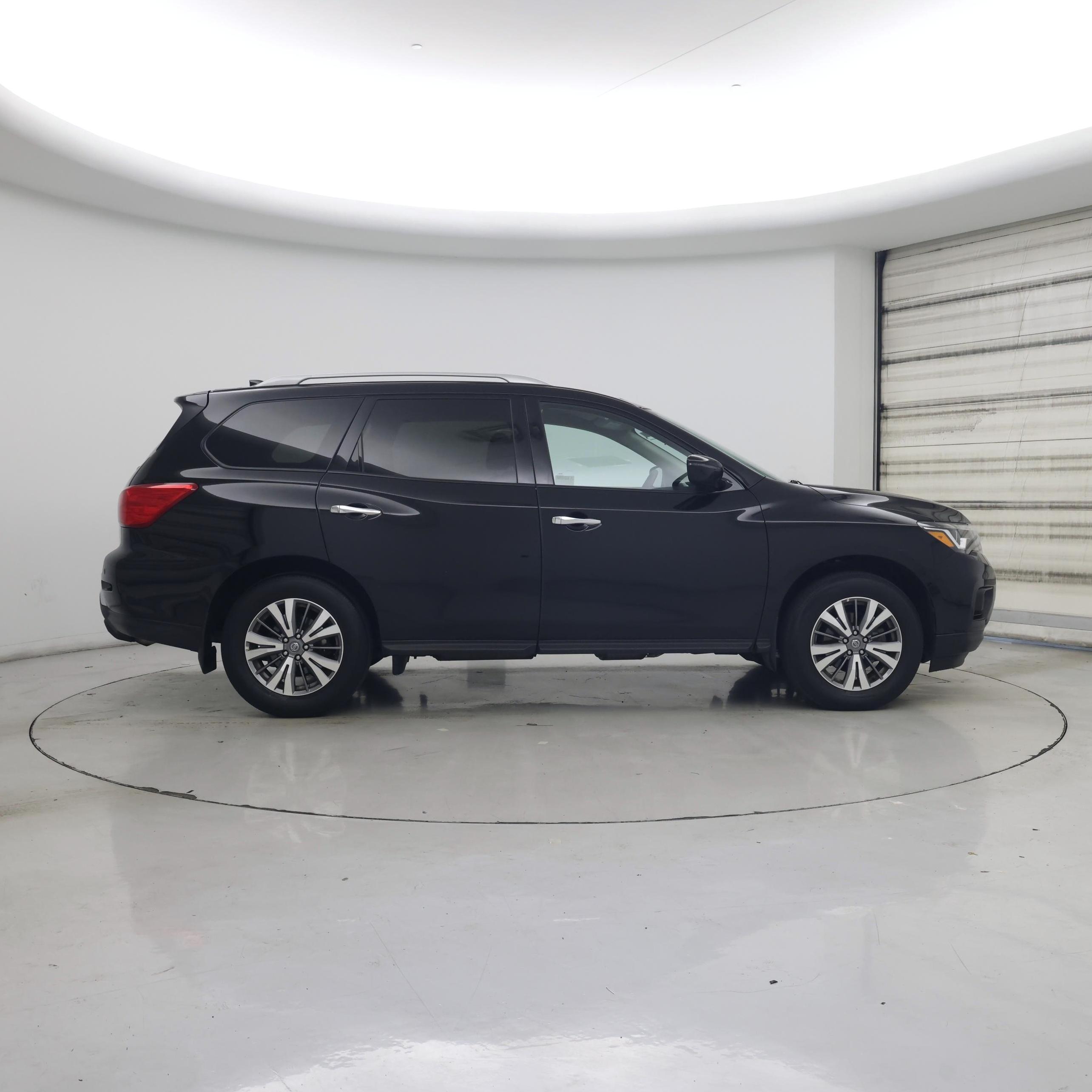 Thumbnail: 2020 Nissan Pathfinder - 7