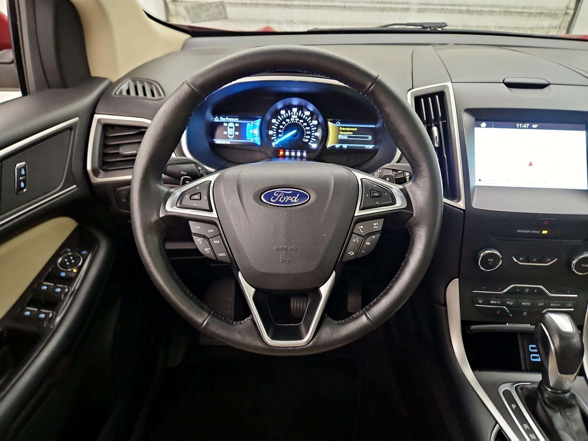 Thumbnail: 2016 Ford Edge - 10