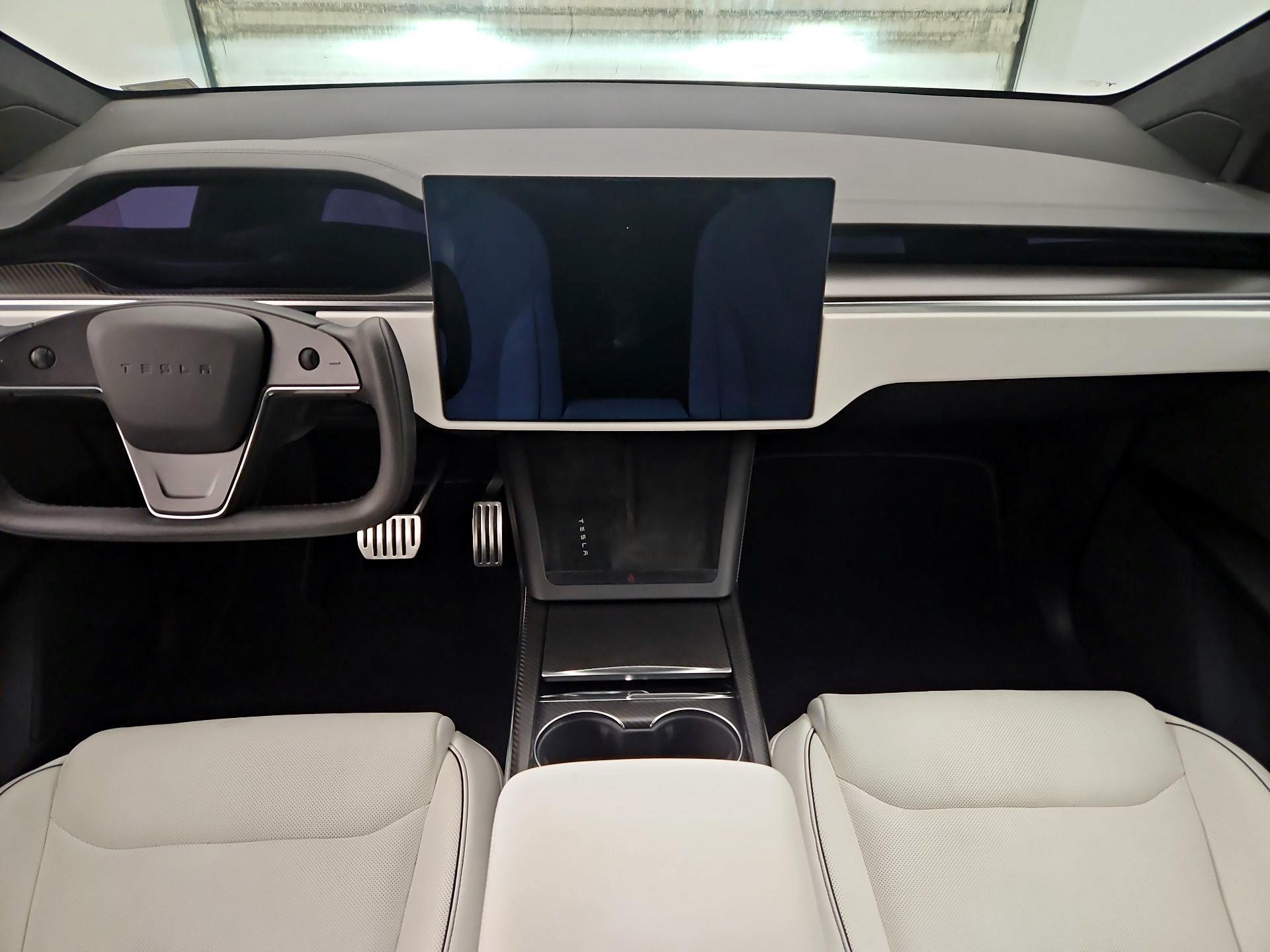 Thumbnail: 2022 Tesla Model X - 9