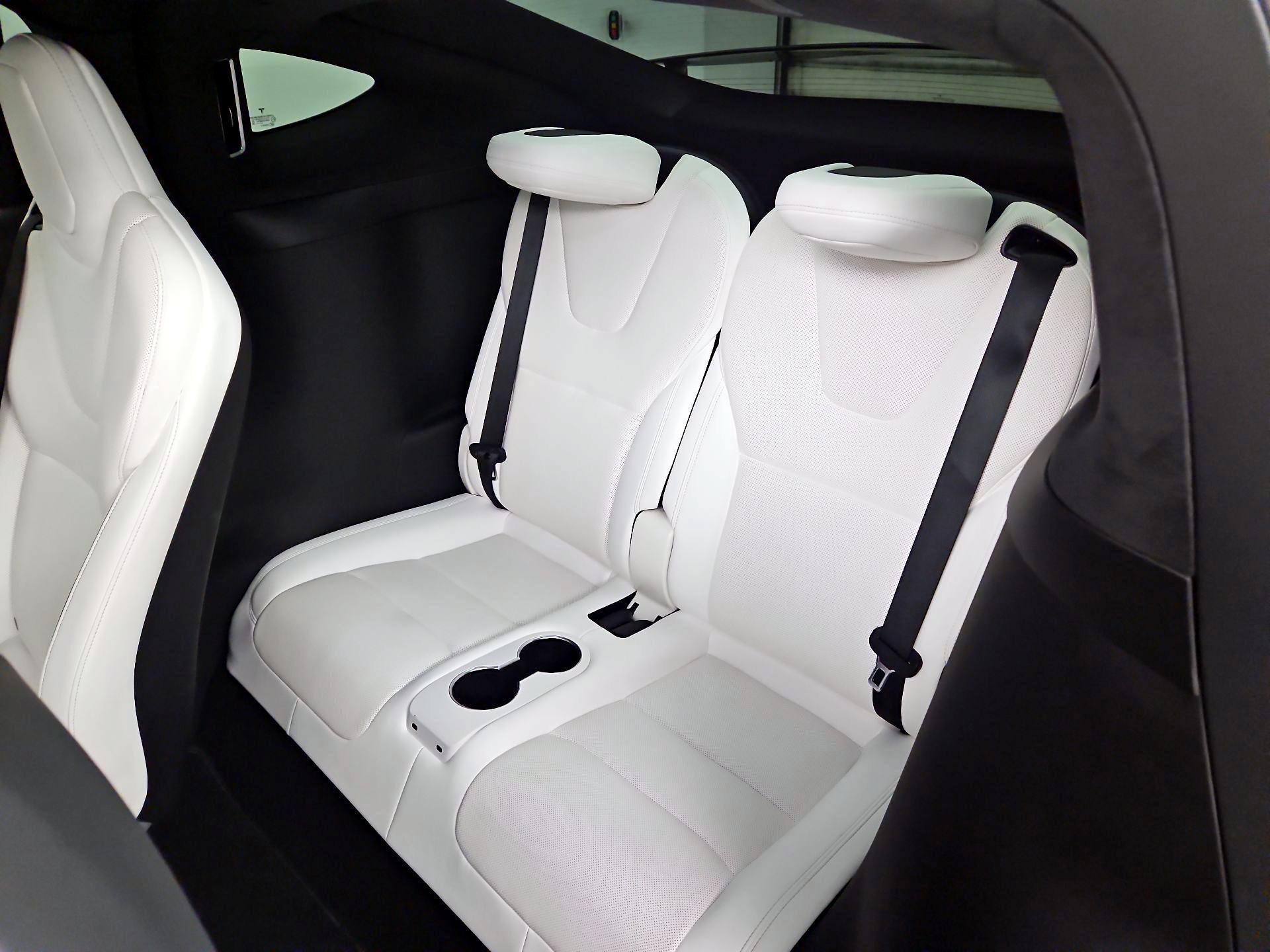 Thumbnail: 2022 Tesla Model X - 19