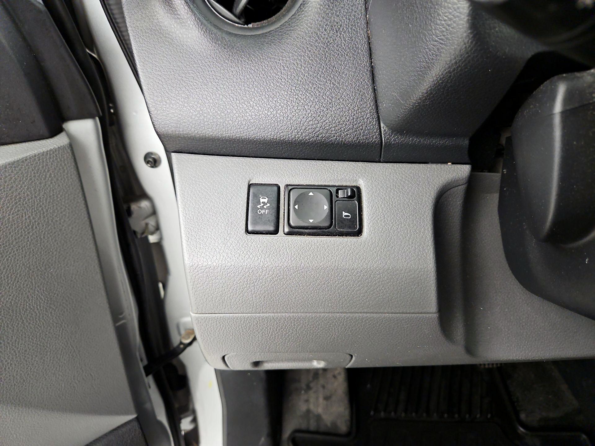 Thumbnail: 2020 Nissan NV200 - 13