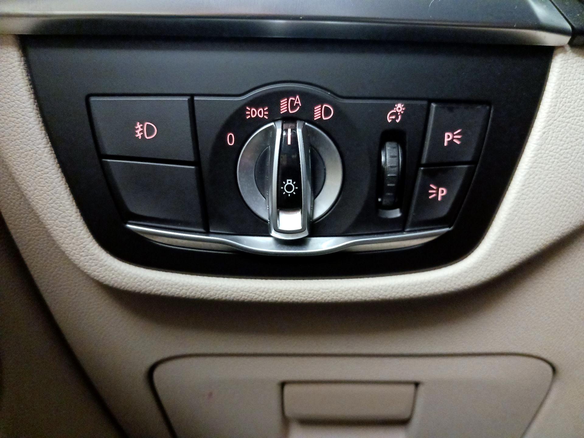 Thumbnail: 2021 BMW X3 - 13