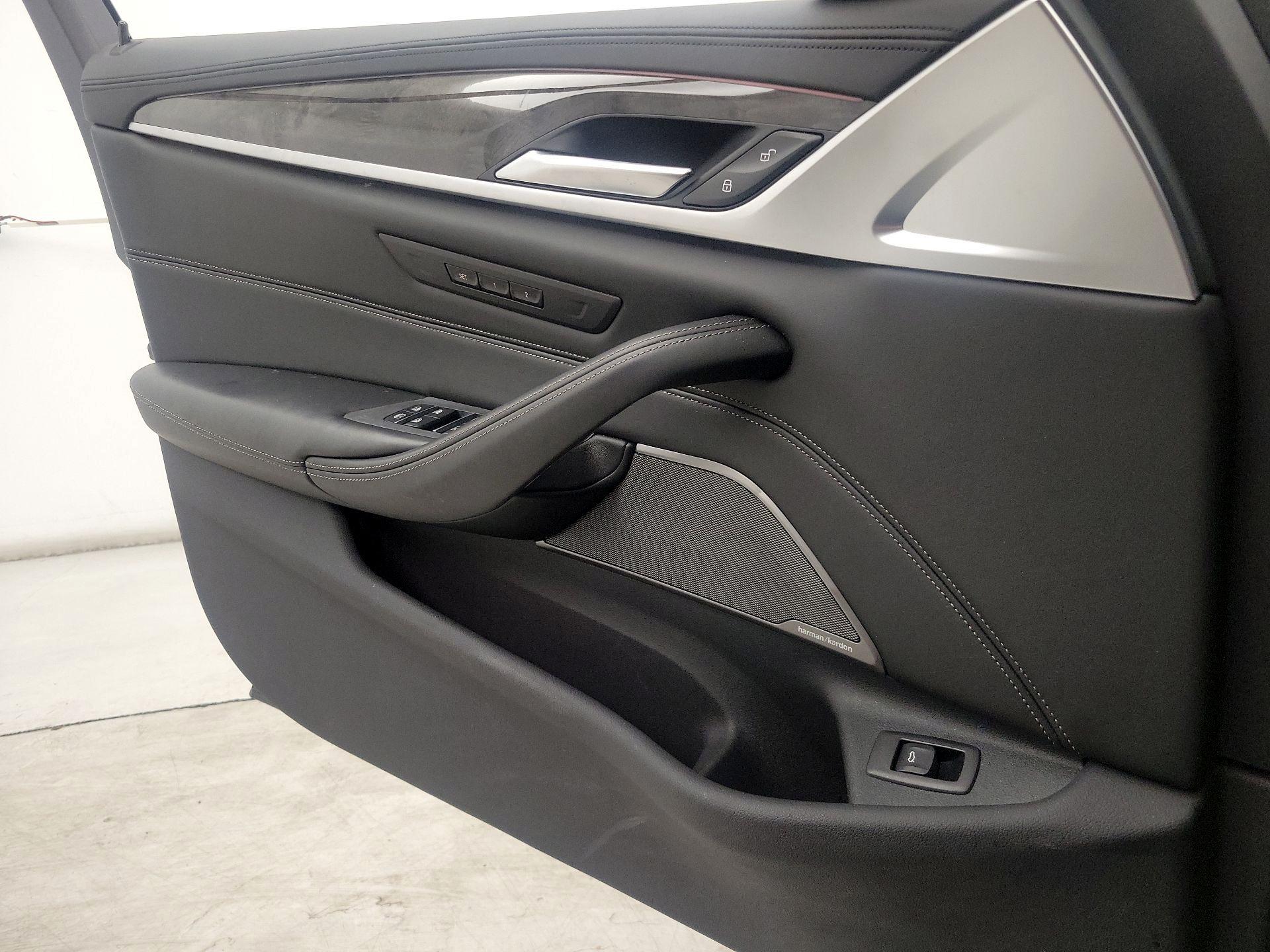 Thumbnail: 2018 BMW 5 Series - 12