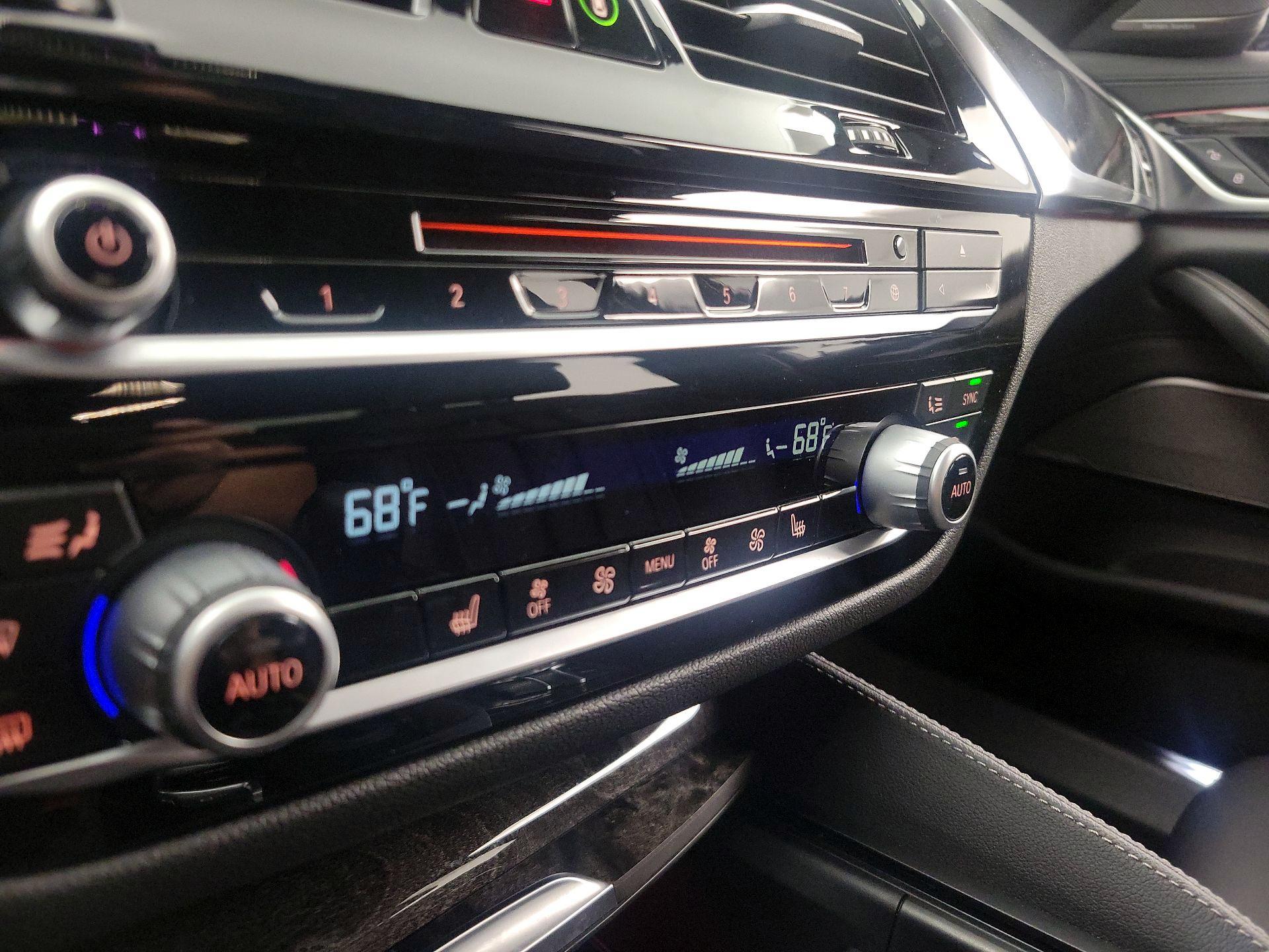 Thumbnail: 2018 BMW 5 Series - 16