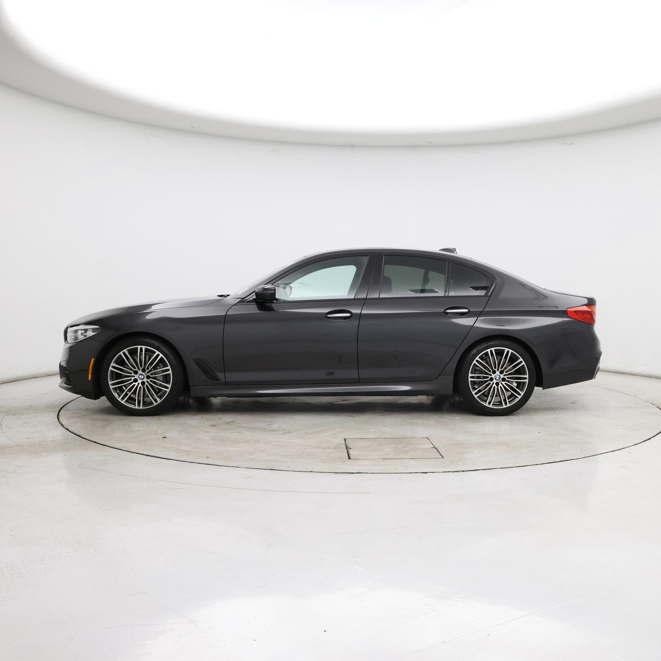 Thumbnail: 2018 BMW 5 Series - 3