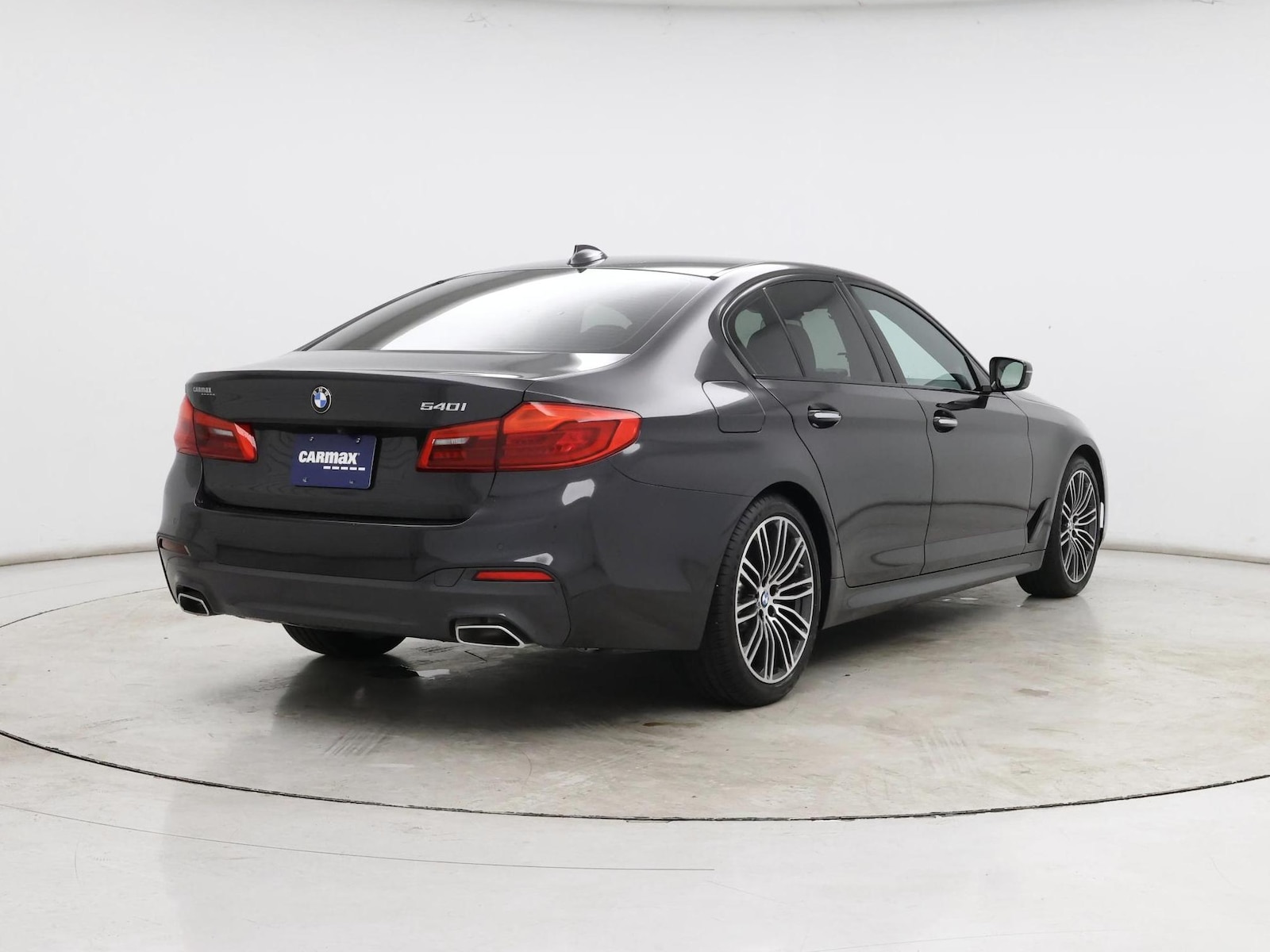 2018 BMW 5 Series 540i - Photo 9