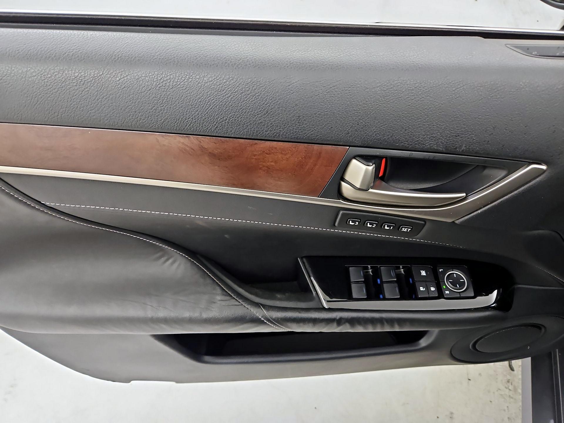 Thumbnail: 2014 Lexus GS - 12