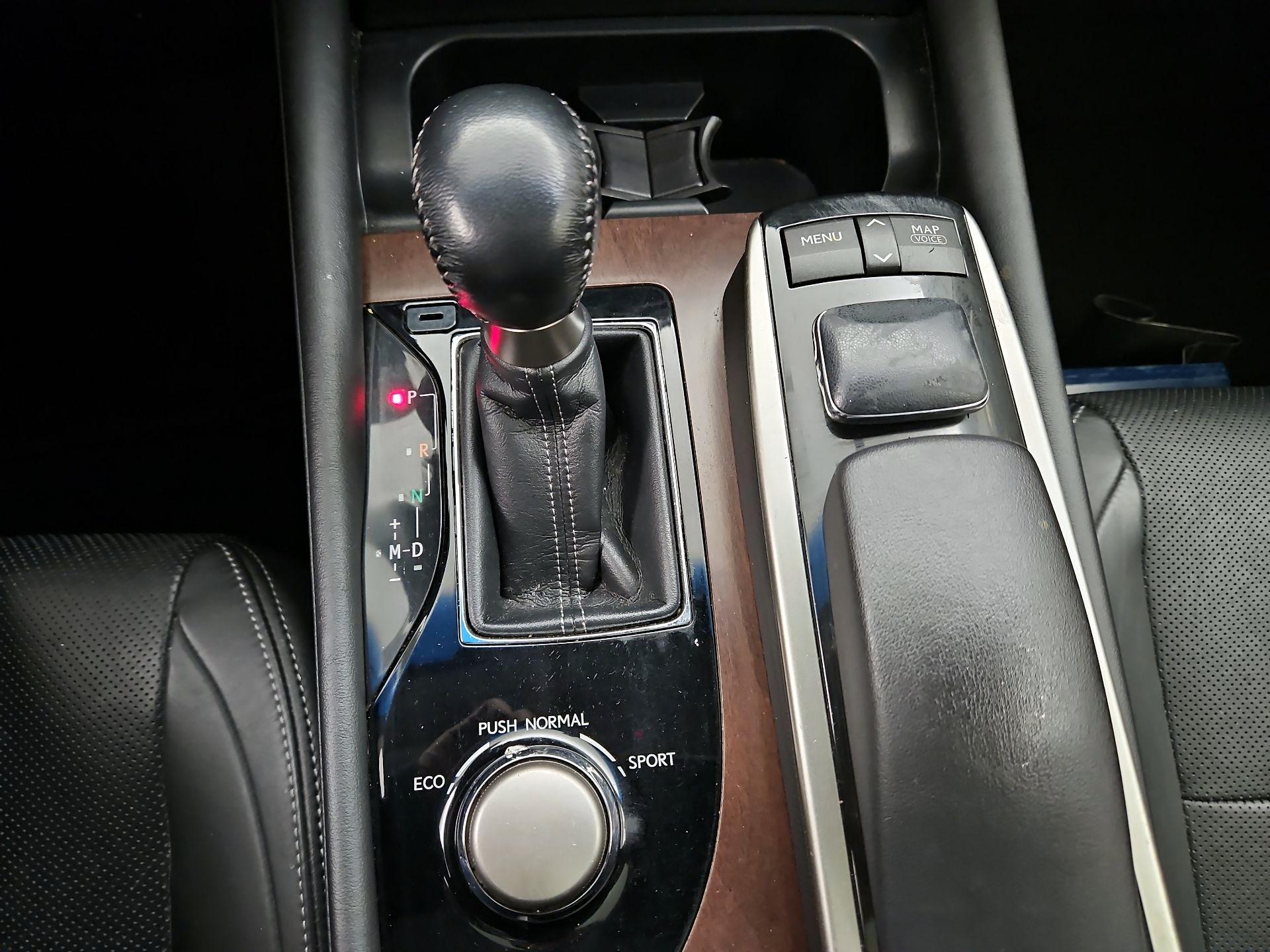 Thumbnail: 2014 Lexus GS - 17