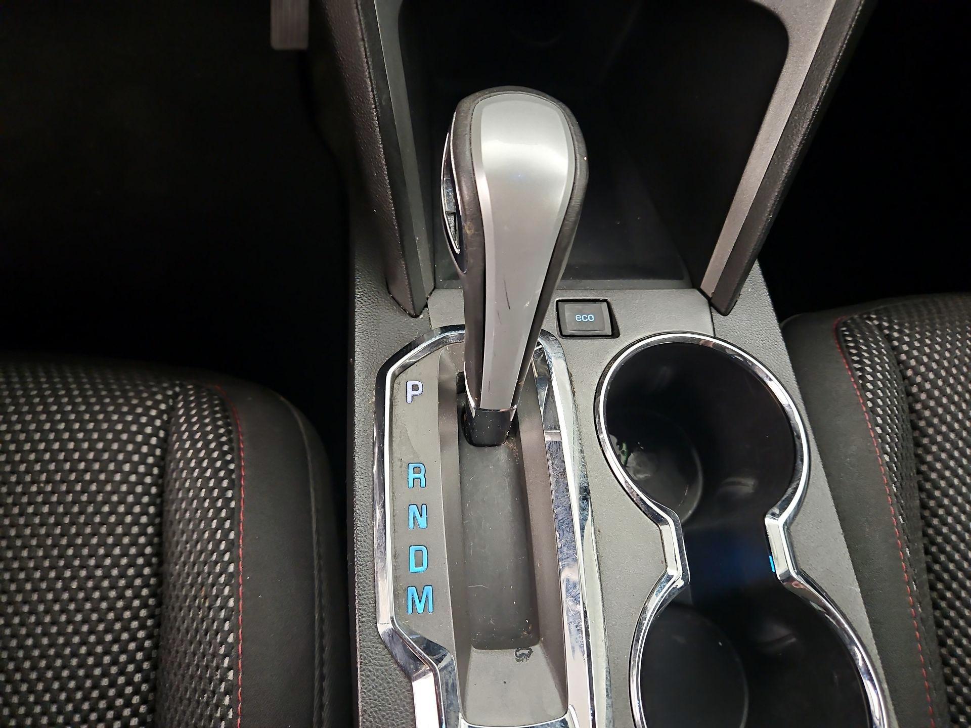 Thumbnail: 2015 Chevrolet Equinox - 16