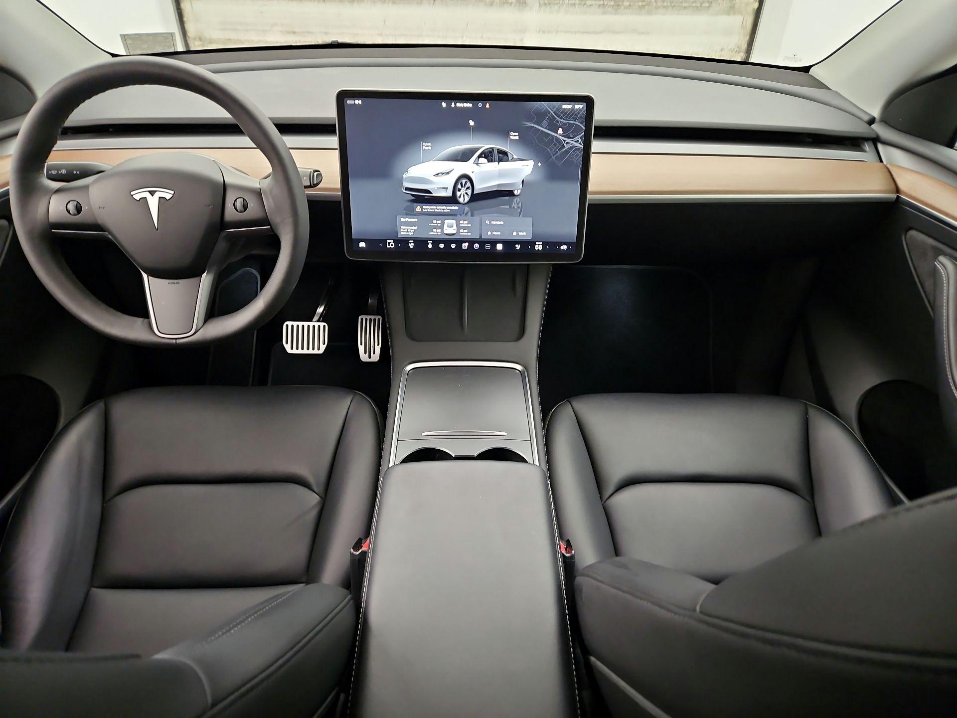 Thumbnail: 2023 Tesla Model Y - 9