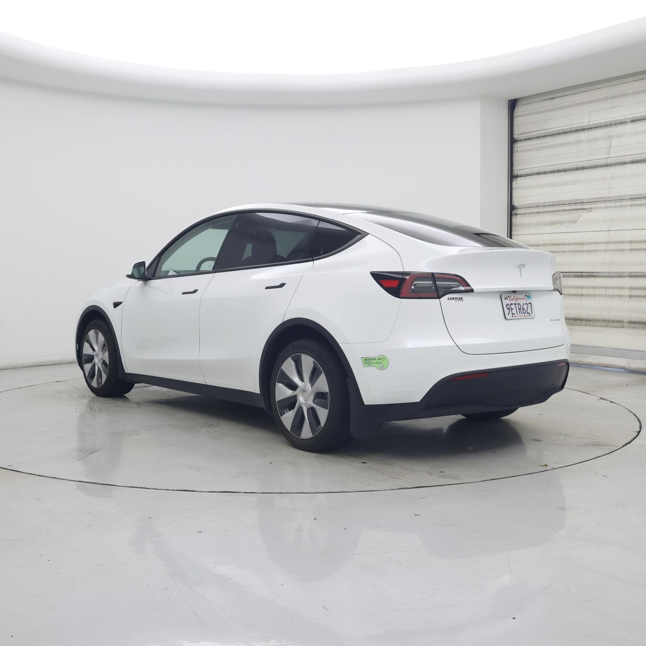 Thumbnail: 2023 Tesla Model Y - 2