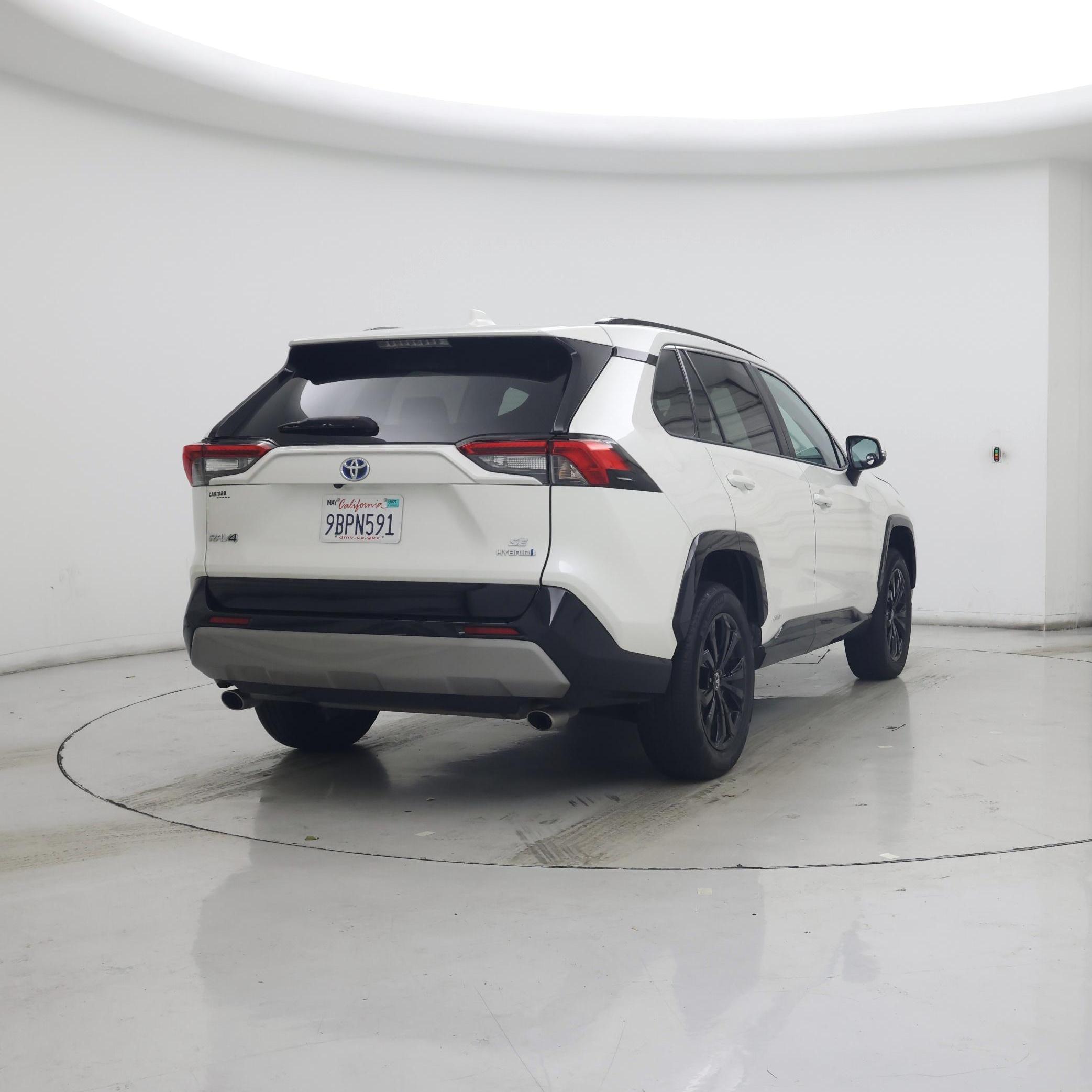 Thumbnail: 2022 Toyota RAV4 - 8