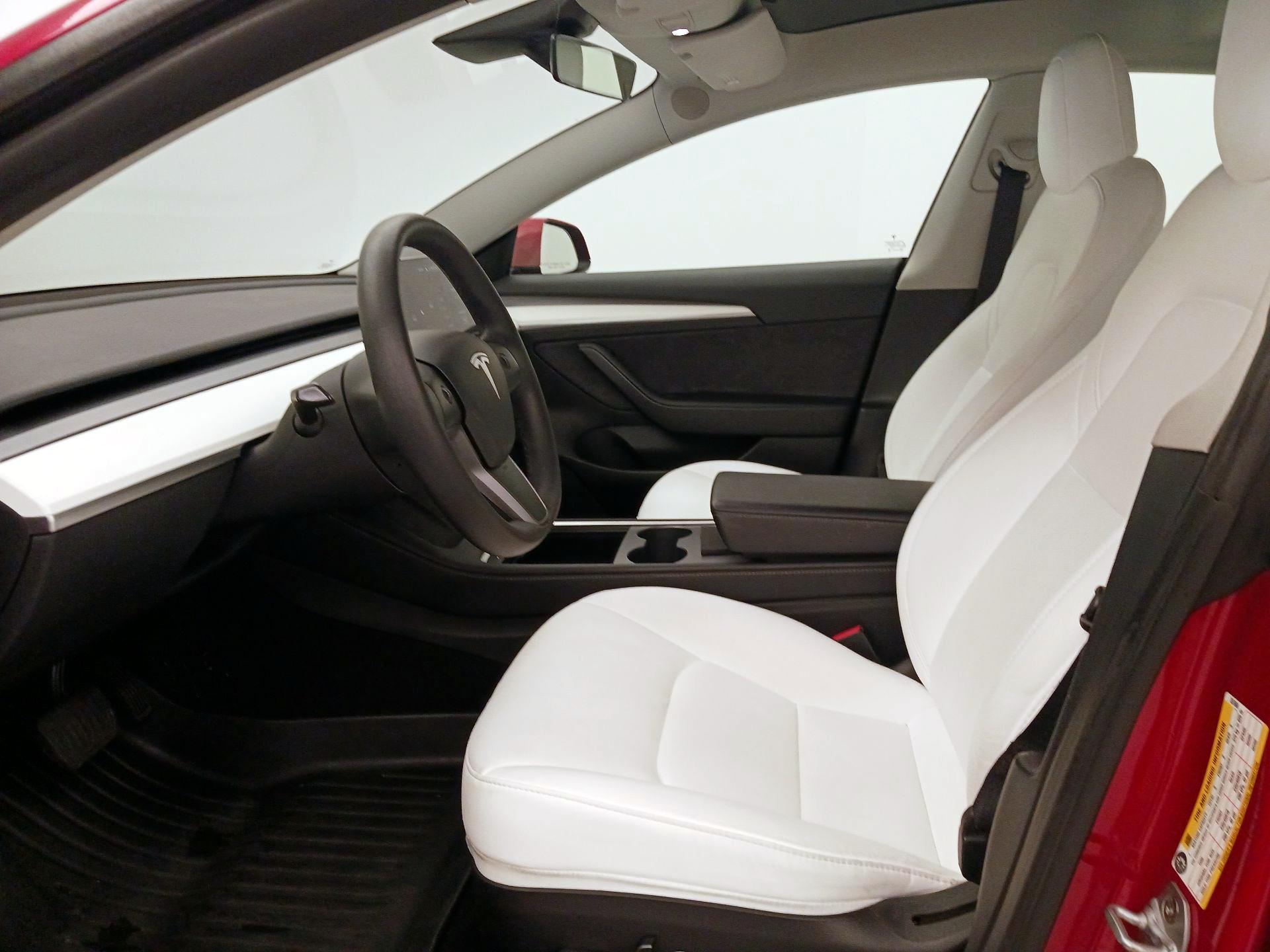 Thumbnail: 2022 Tesla Model 3 - 11