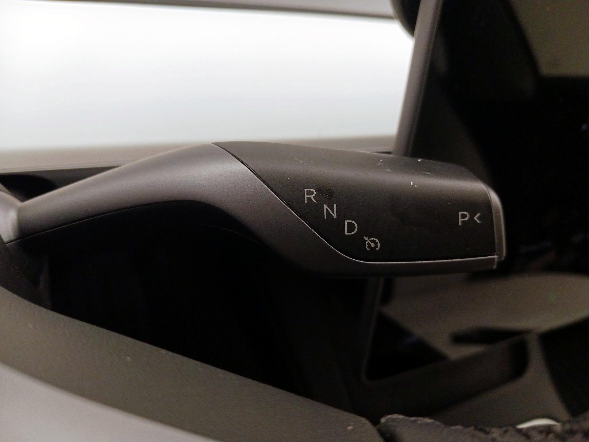 Thumbnail: 2022 Tesla Model 3 - 17