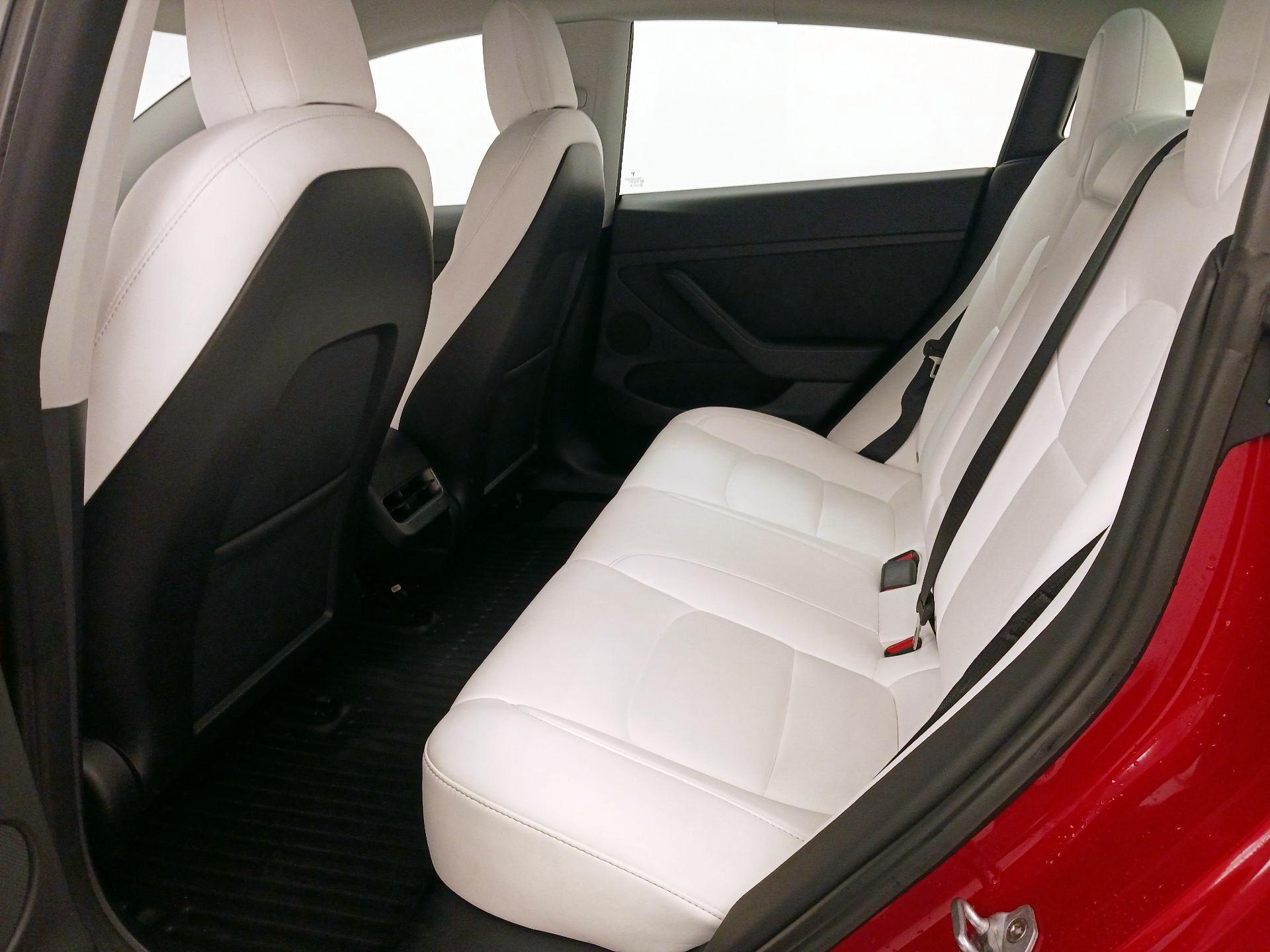 Thumbnail: 2022 Tesla Model 3 - 19