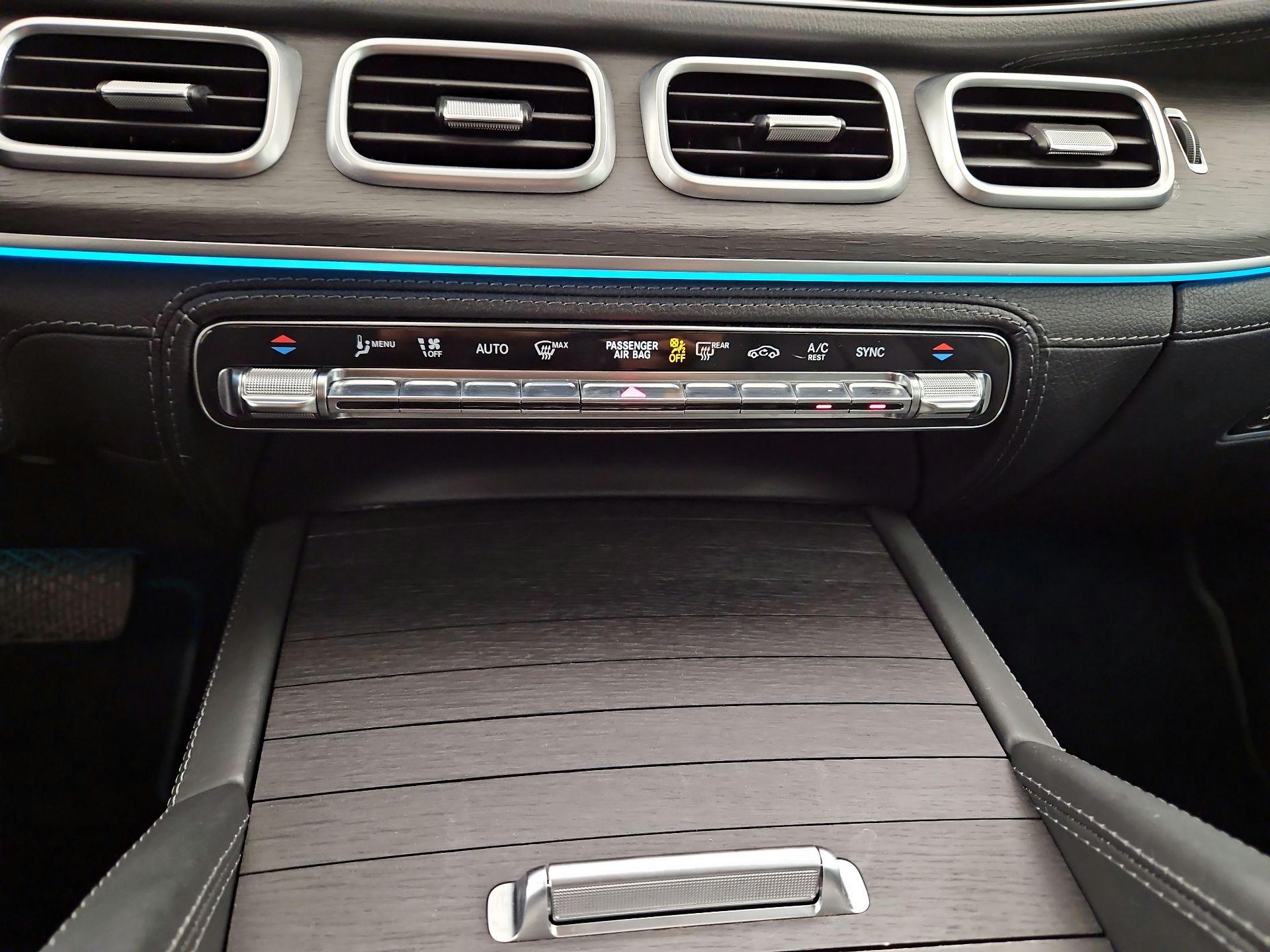 Thumbnail: 2020 Mercedes-Benz GLE - 17