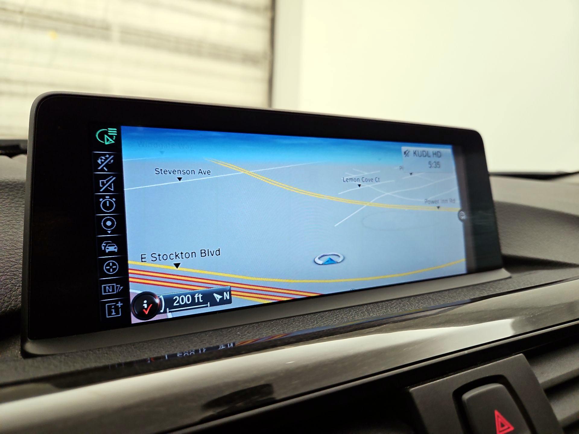 Thumbnail: 2015 BMW 3 Series - 14