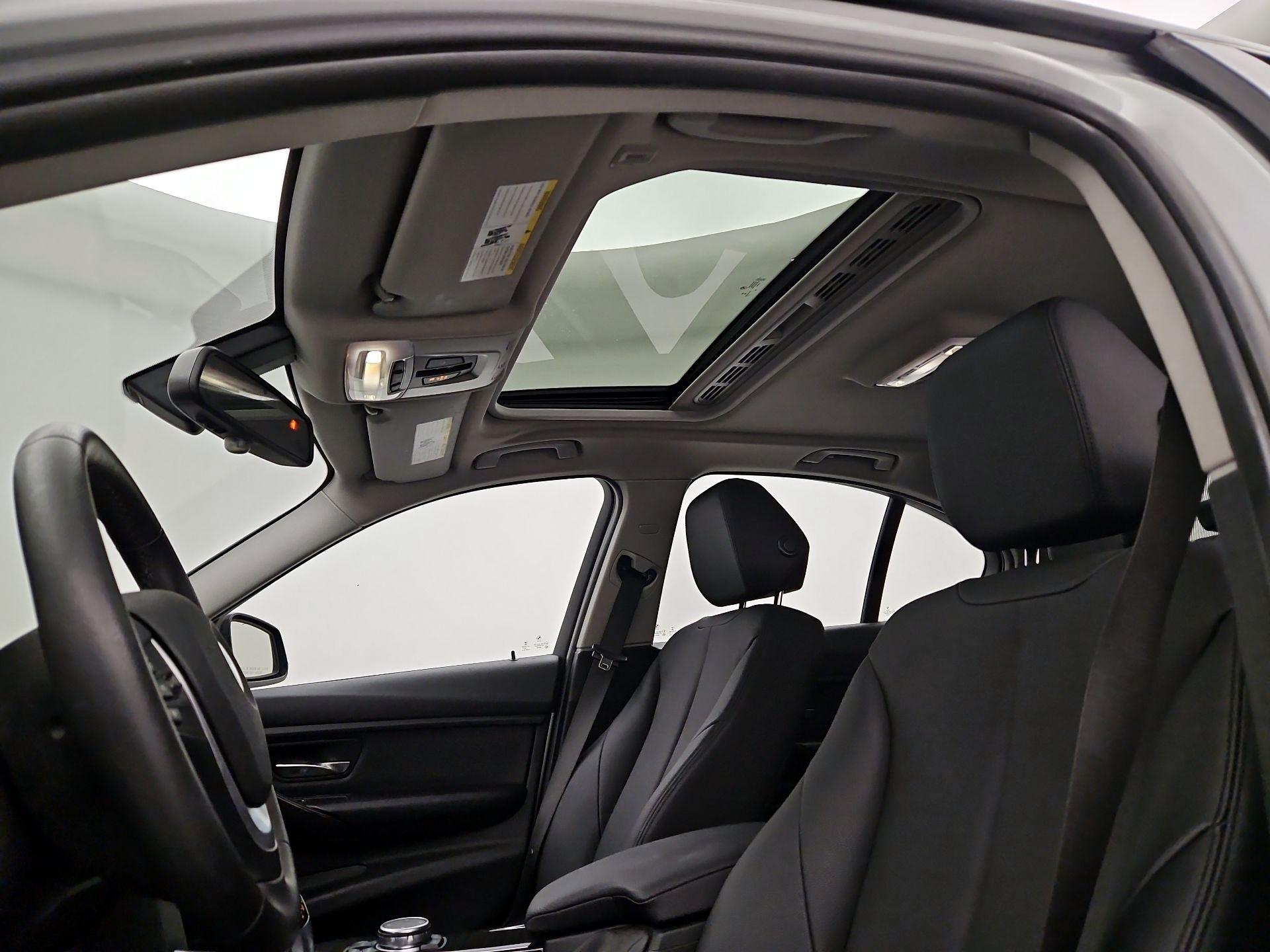 Thumbnail: 2015 BMW 3 Series - 20