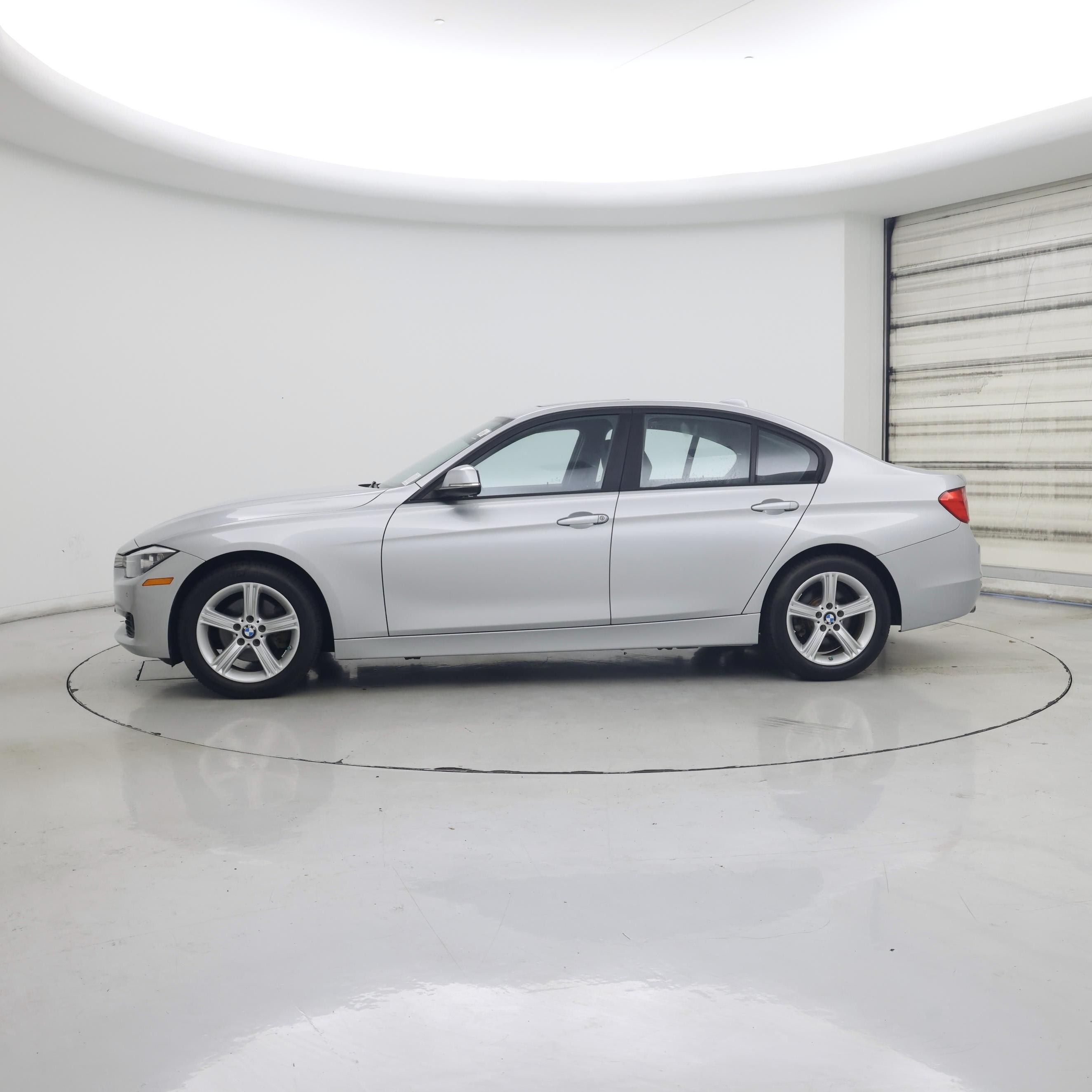 Thumbnail: 2015 BMW 3 Series - 3