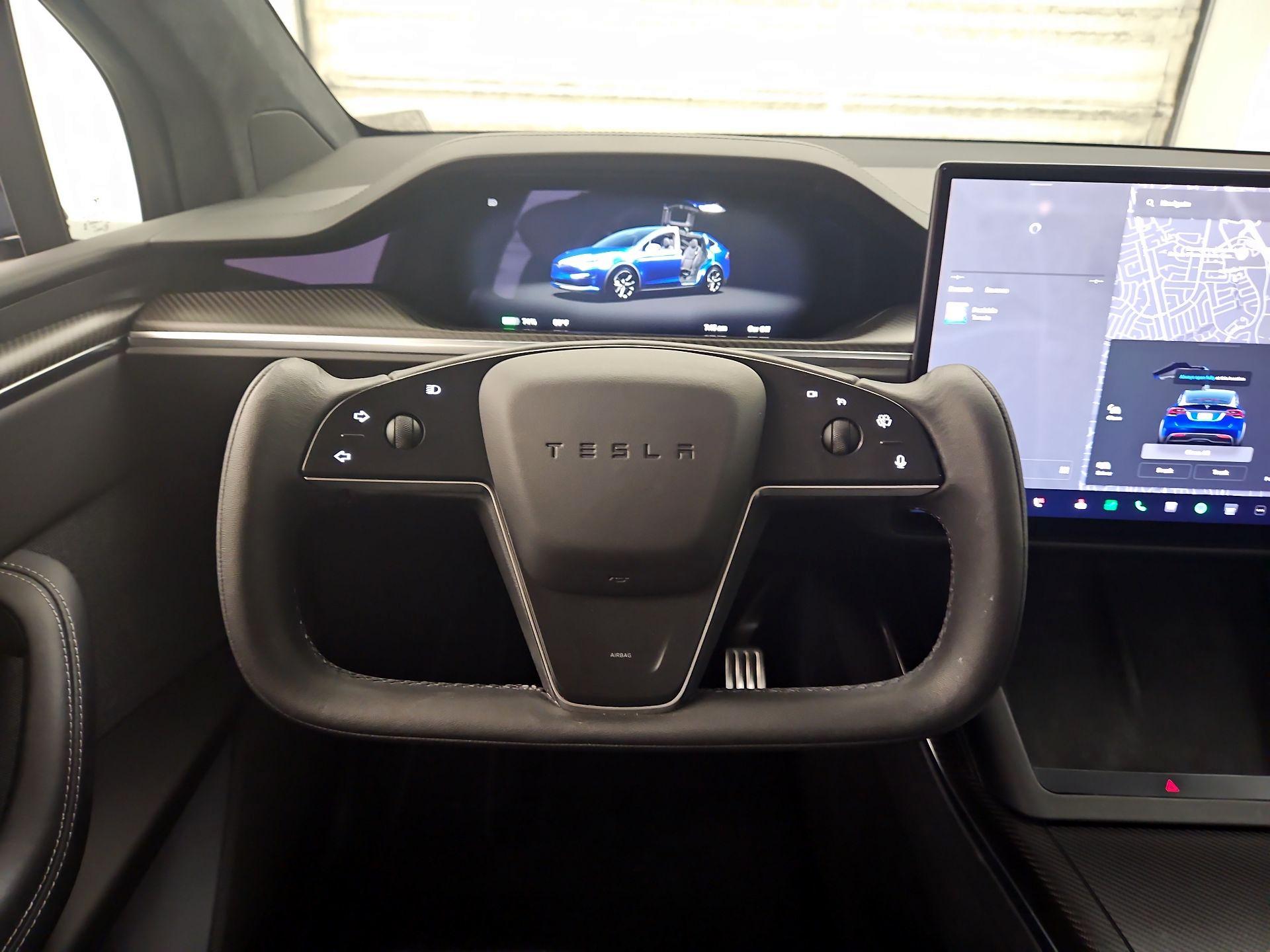Thumbnail: 2023 Tesla Model X - 10
