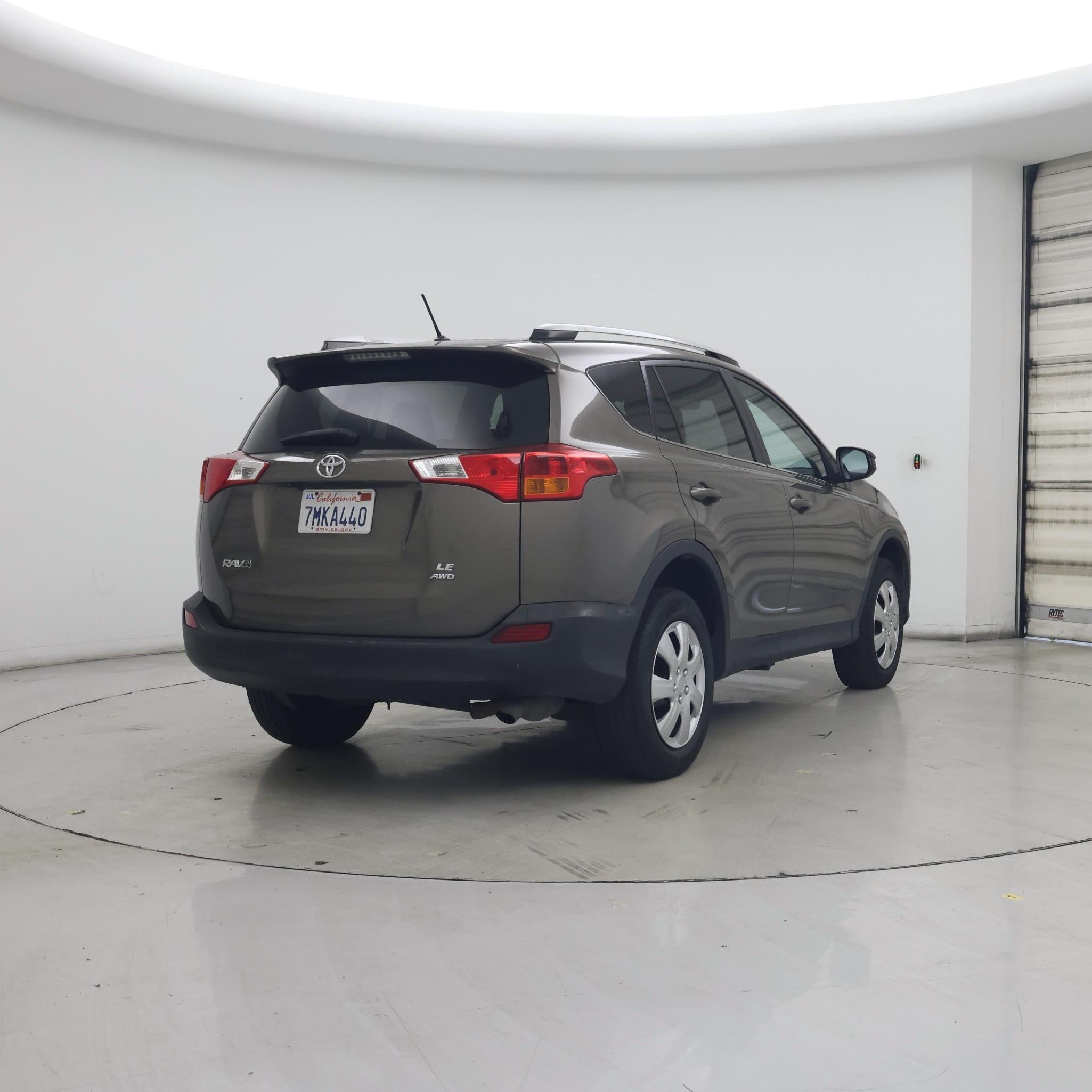 Thumbnail: 2015 Toyota RAV4 - 8