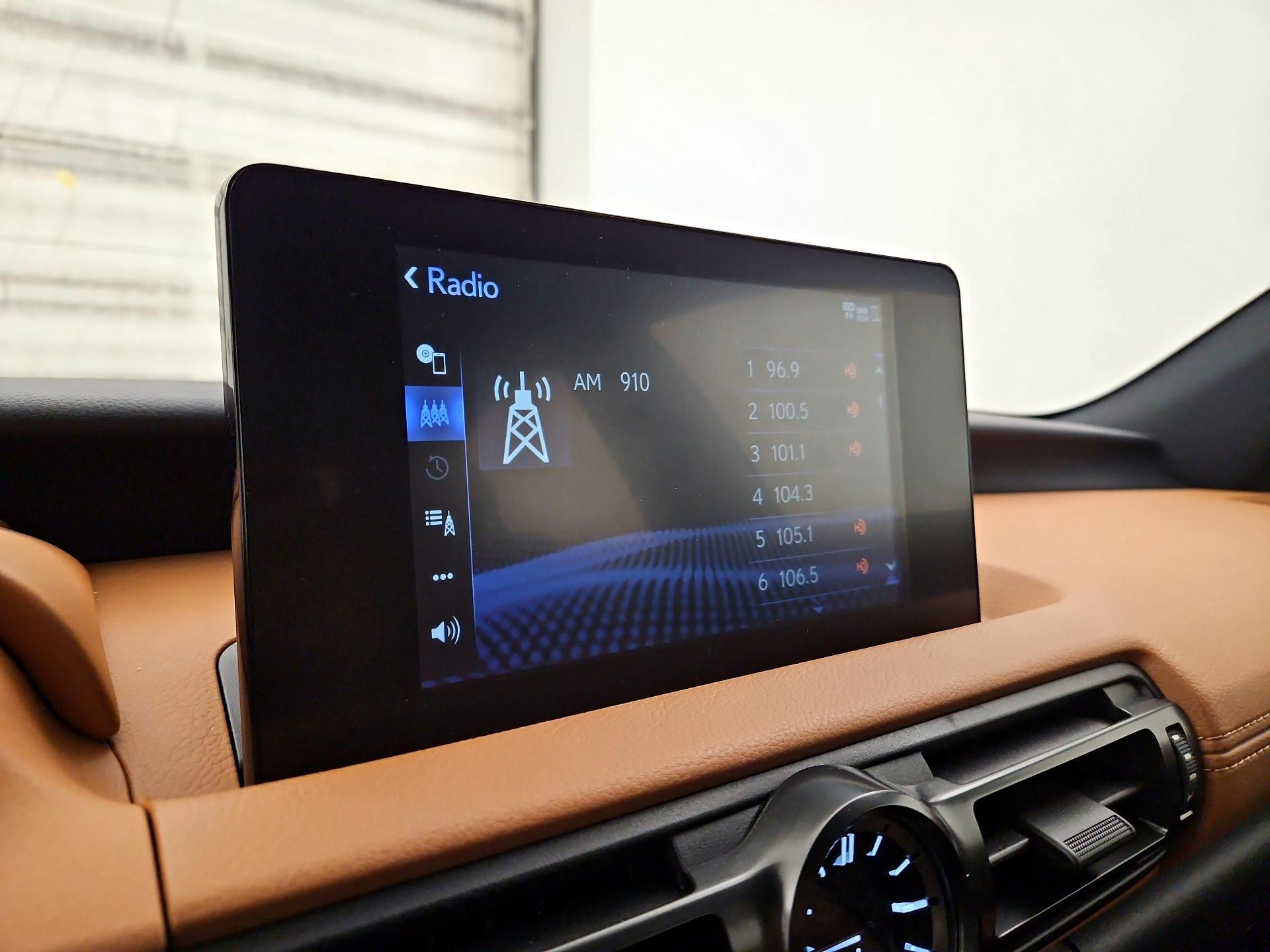 Thumbnail: 2024 Lexus IS - 15