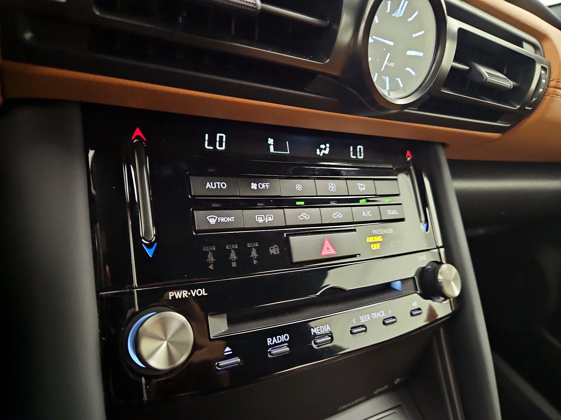 Thumbnail: 2024 Lexus IS - 16