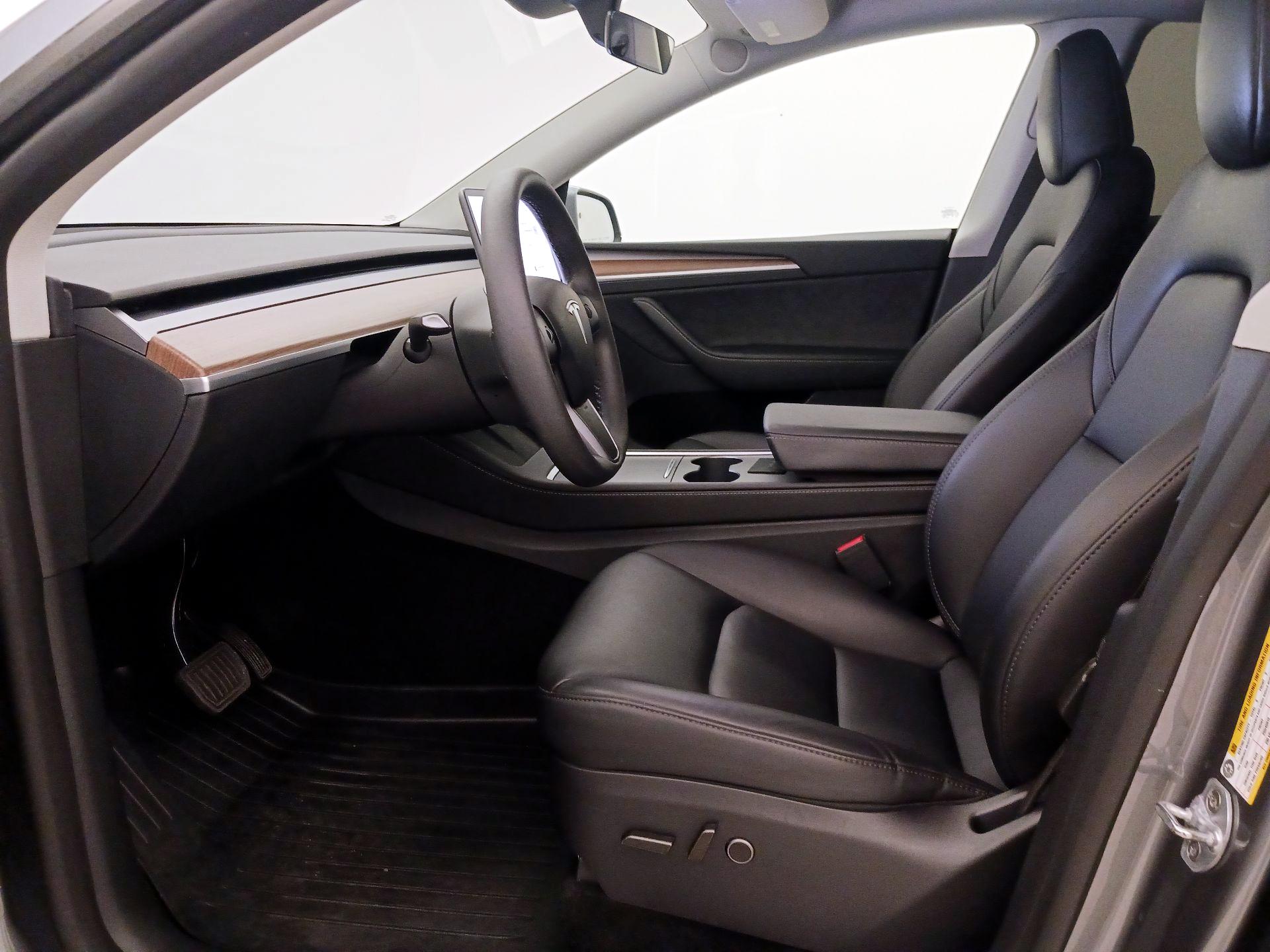 Thumbnail: 2024 Tesla Model Y - 11