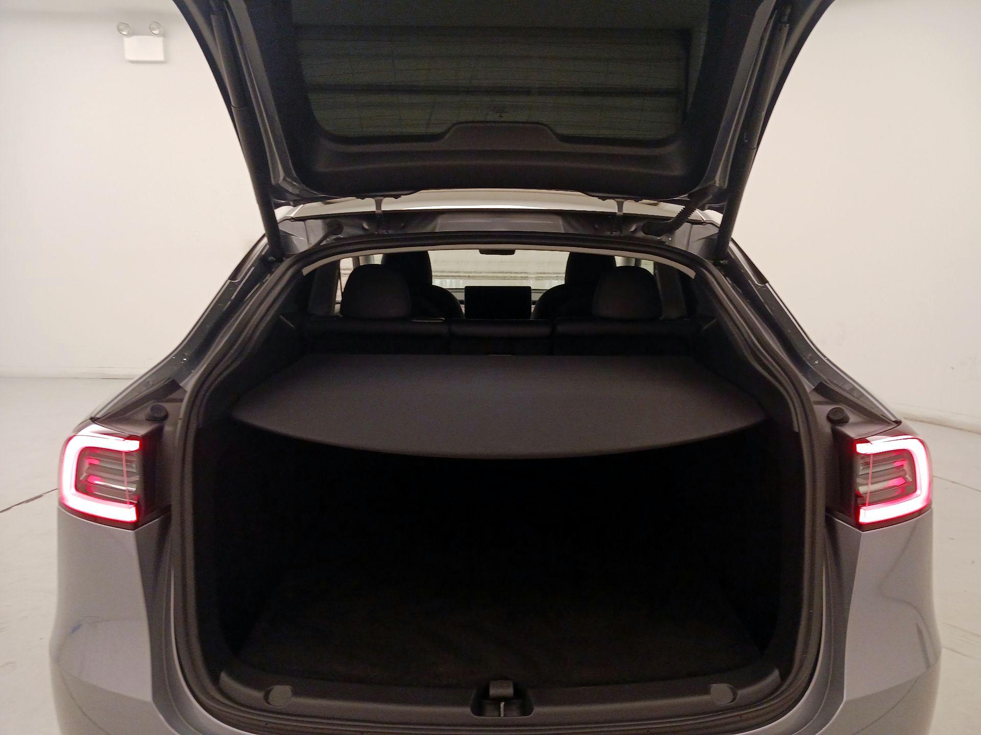 Thumbnail: 2024 Tesla Model Y - 20