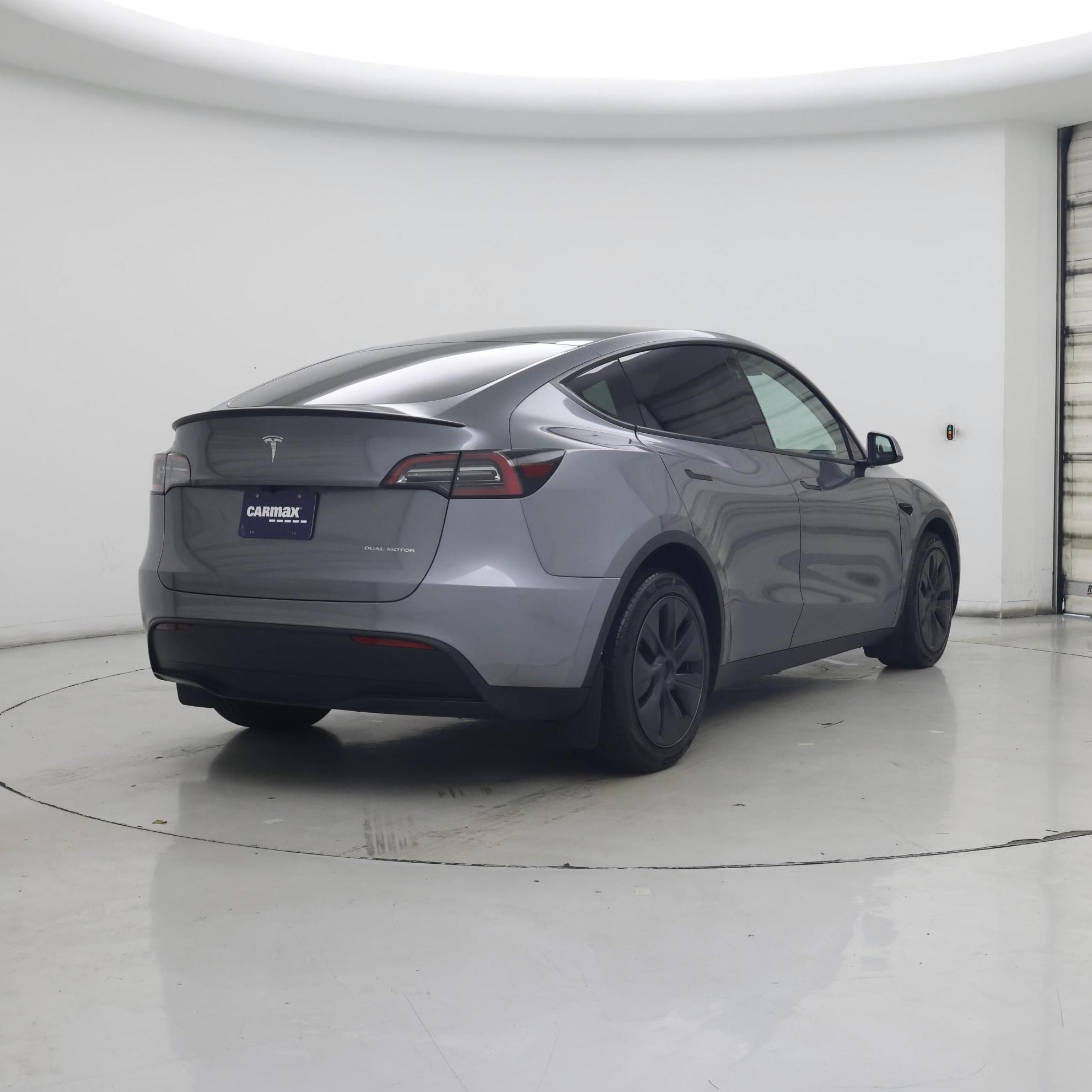 Thumbnail: 2024 Tesla Model Y - 8