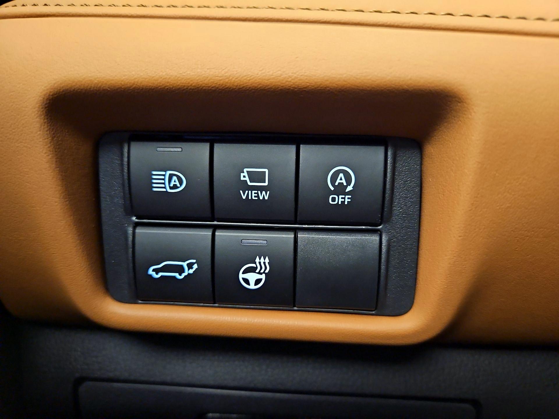 Thumbnail: 2025 Toyota Highlander - 13