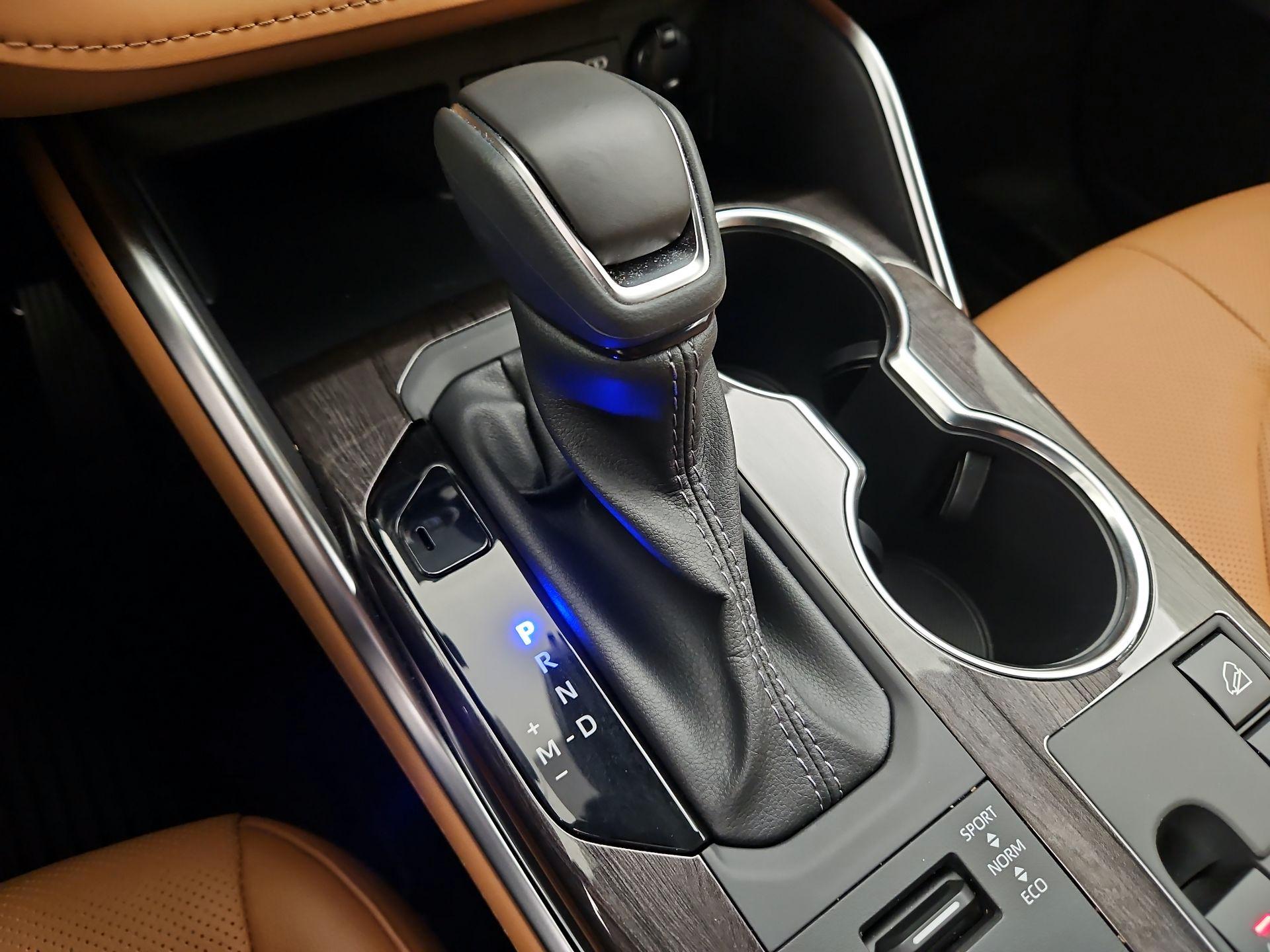 Thumbnail: 2025 Toyota Highlander - 17